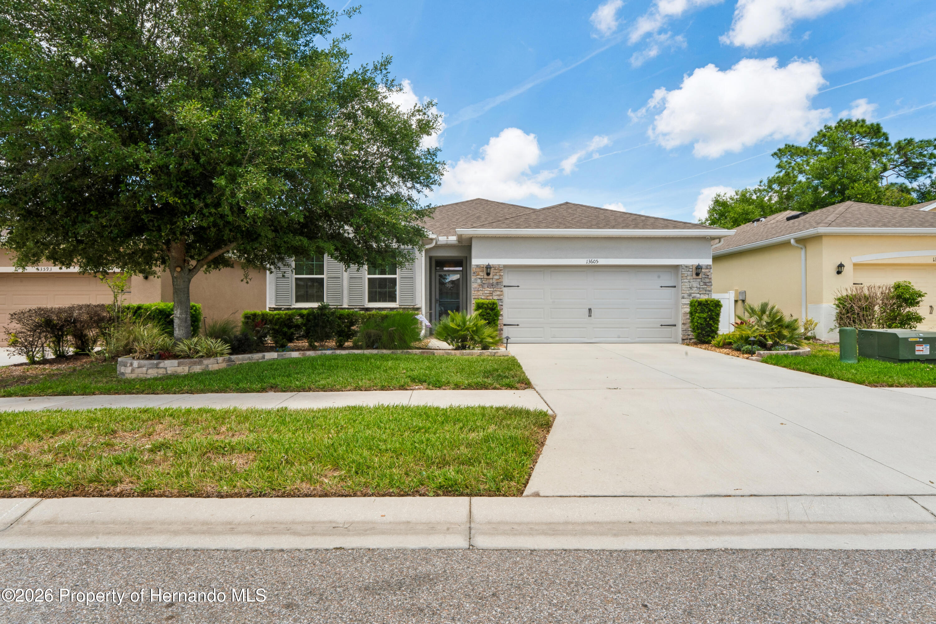 13605 Paddington Way — photo