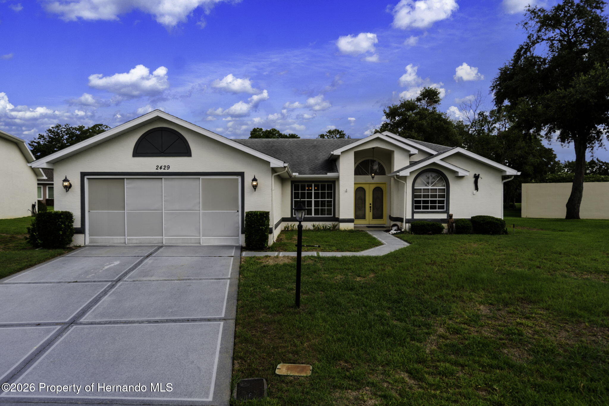 2429 Worthington Court — photo