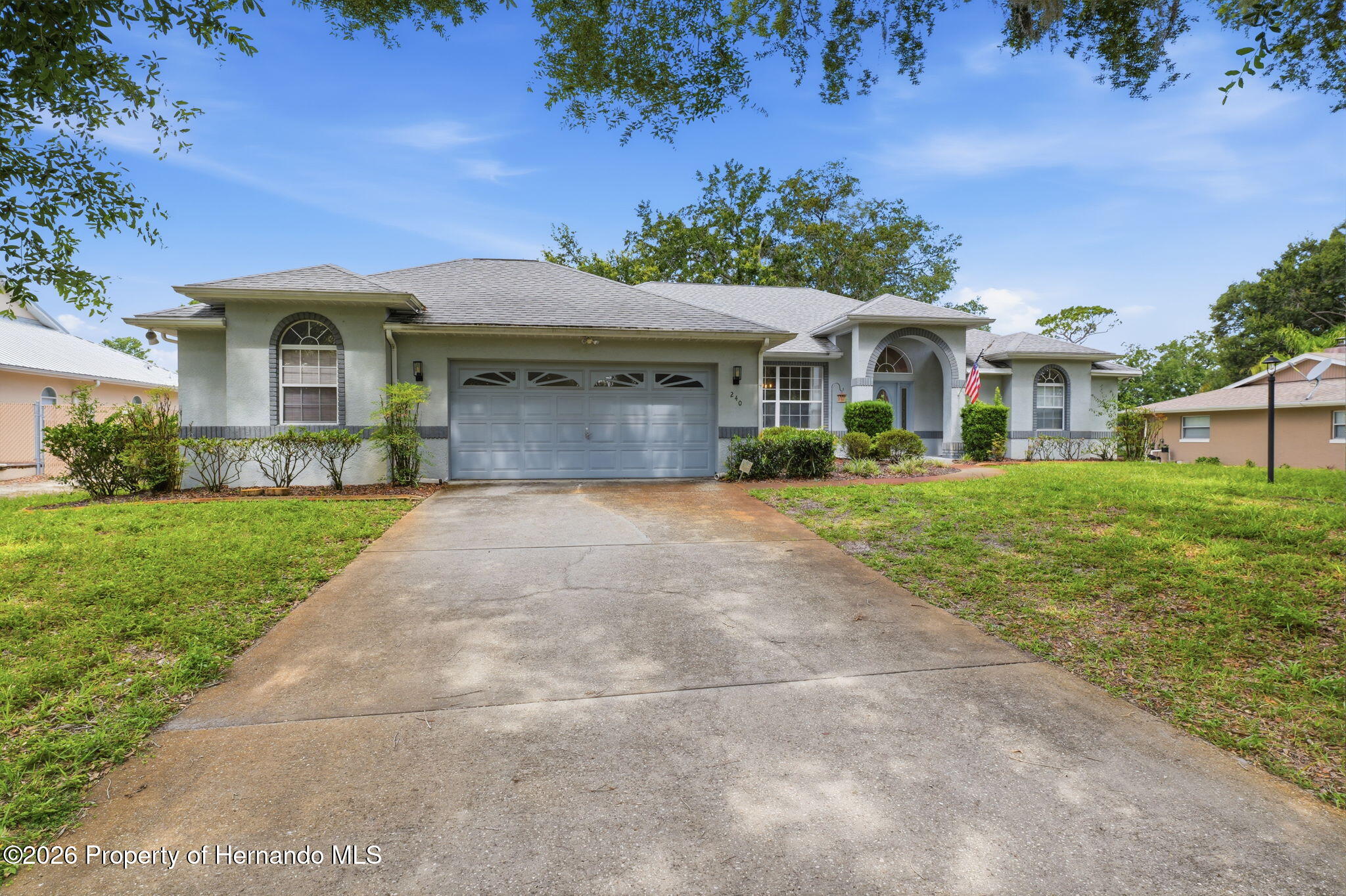 240 N Country Club Drive — photo