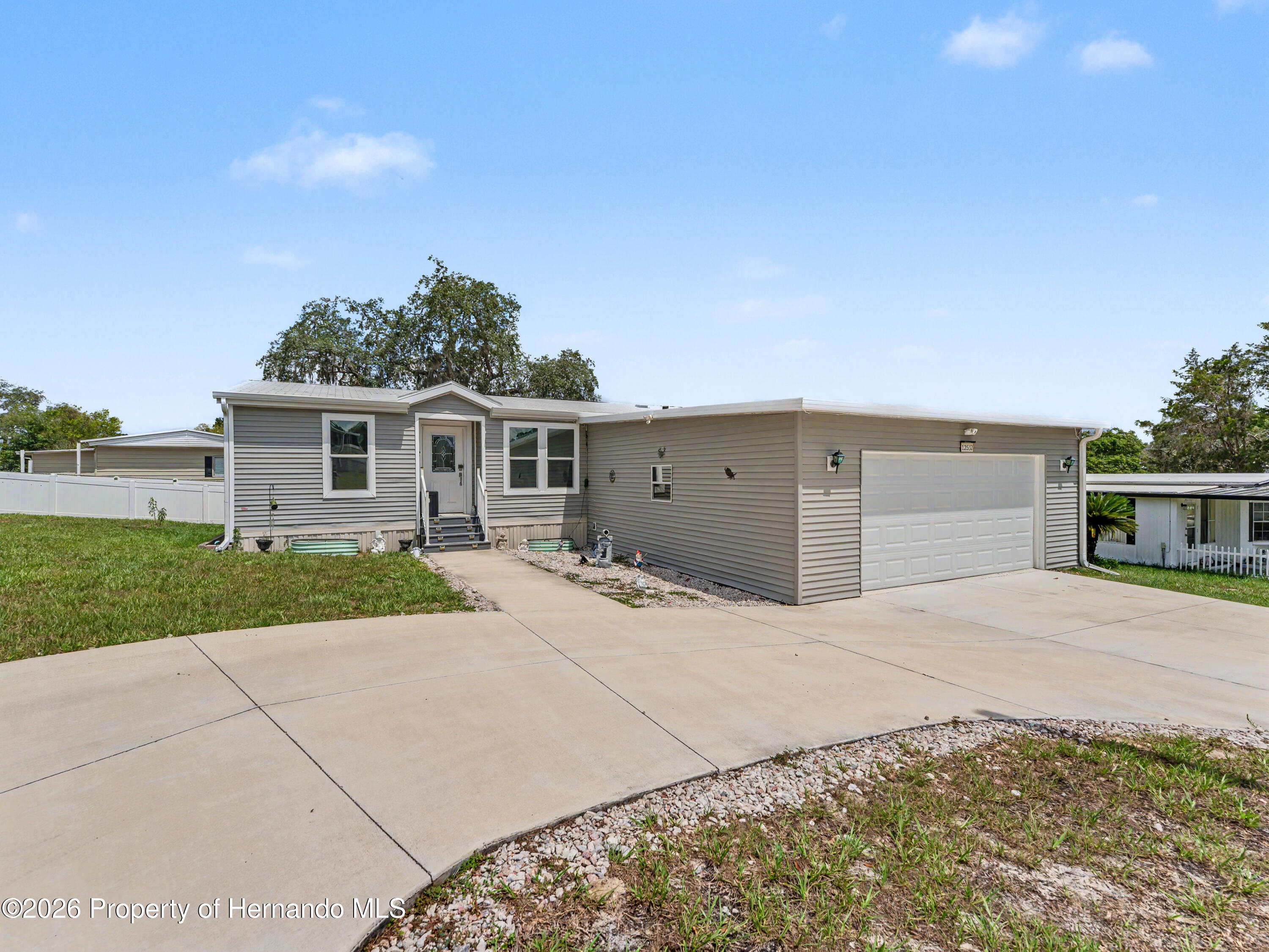 12532 Fairway Avenue — photo