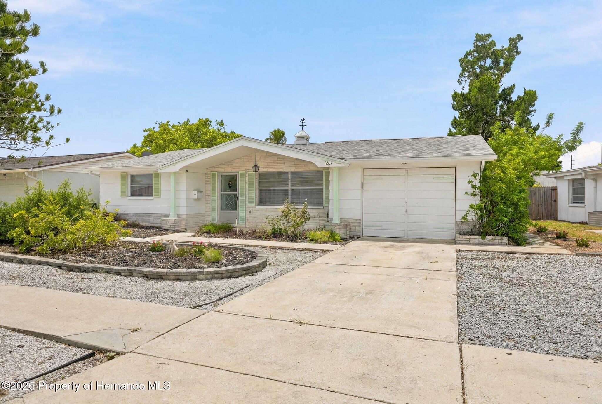 1207 Lodestar Drive — photo