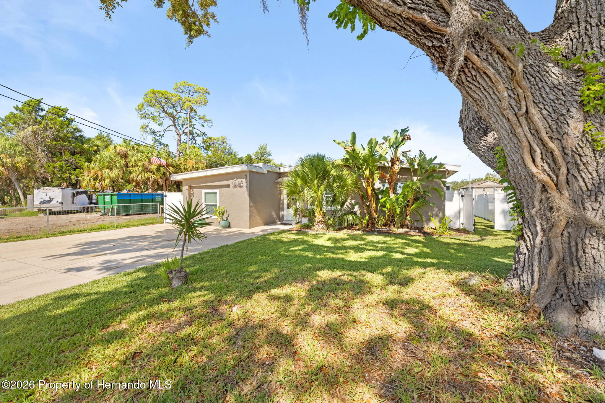 5041 Maplewood Drive — photo