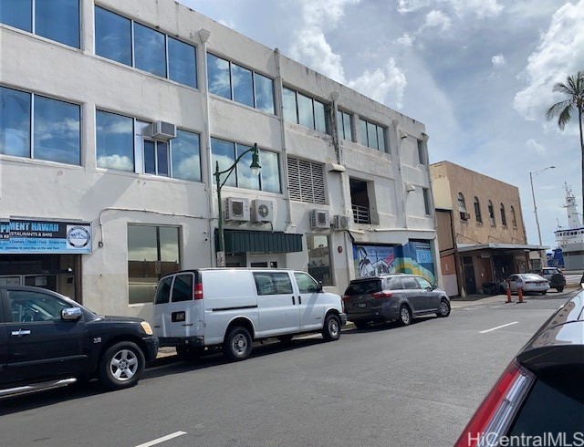 915 Kekaulike Street — photo