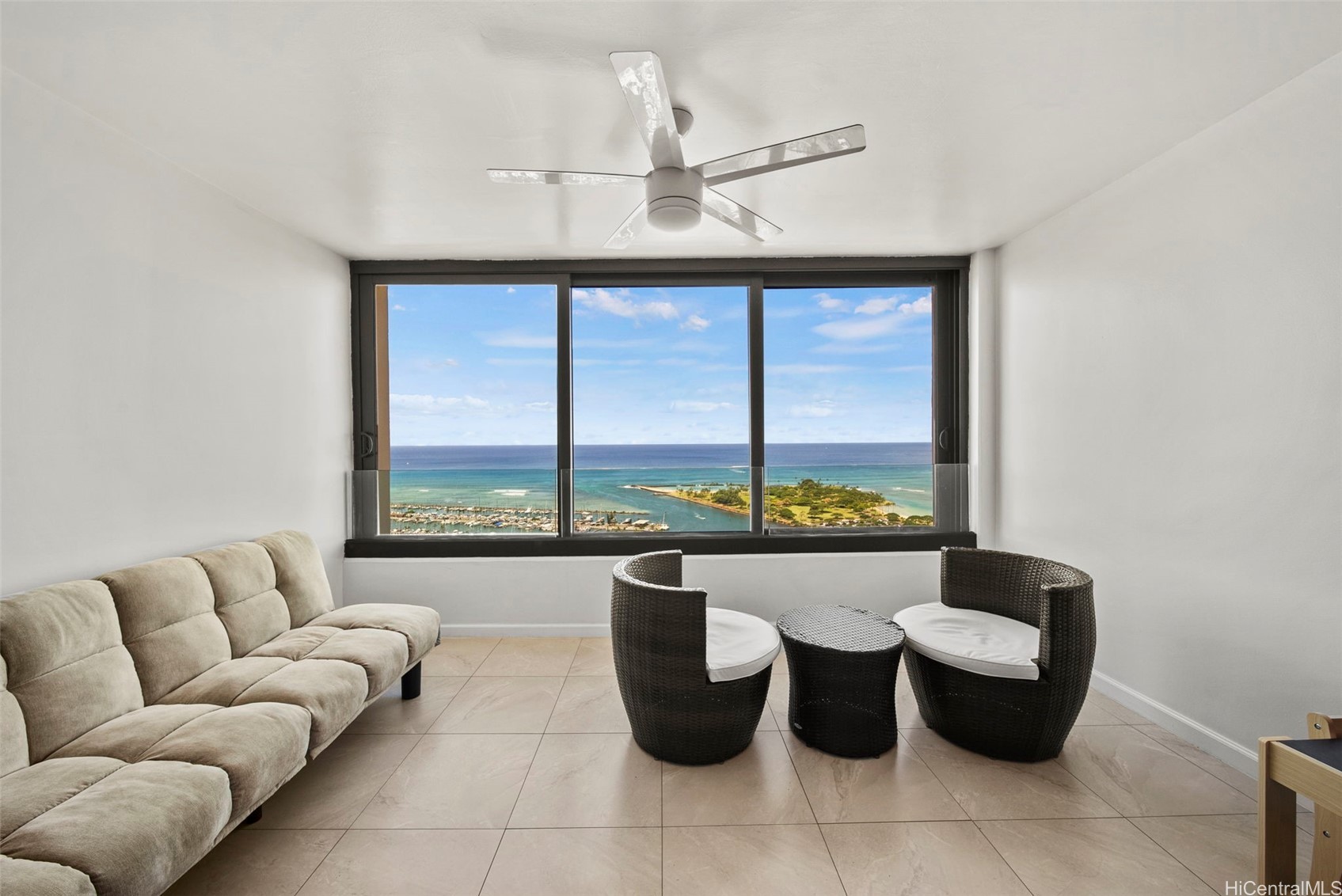 1600 Ala Moana Boulevard 3702 — photo