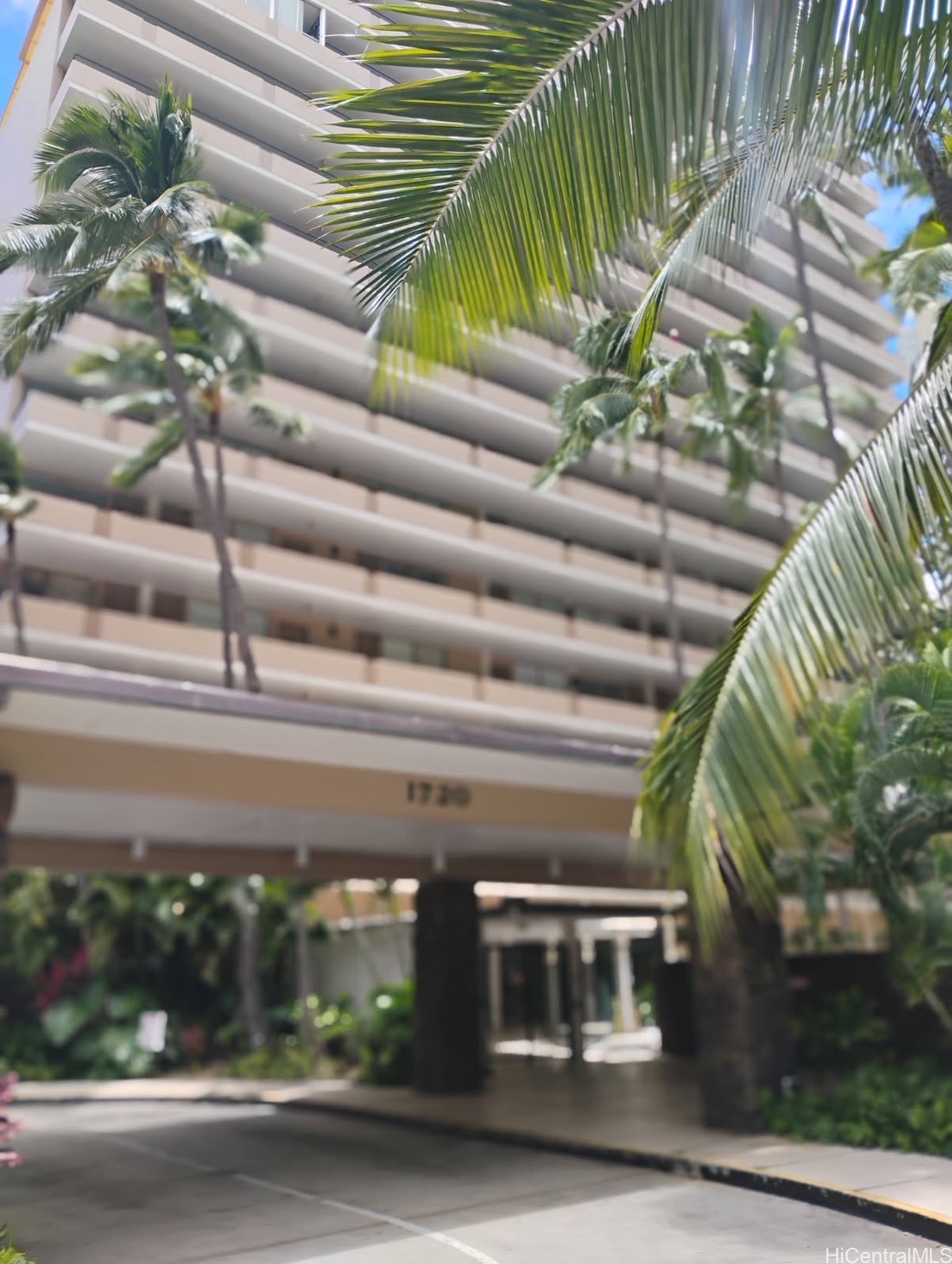 1720 Ala Moana Boulevard Ph-5B — photo