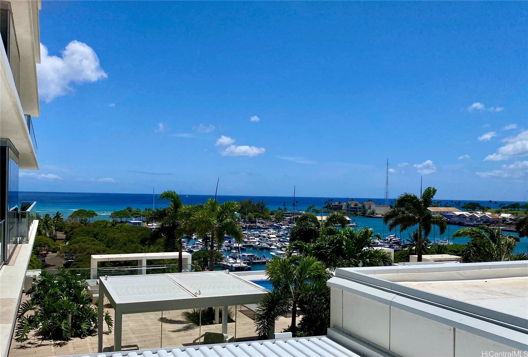 1118 Ala Moana Boulevard 805 — photo