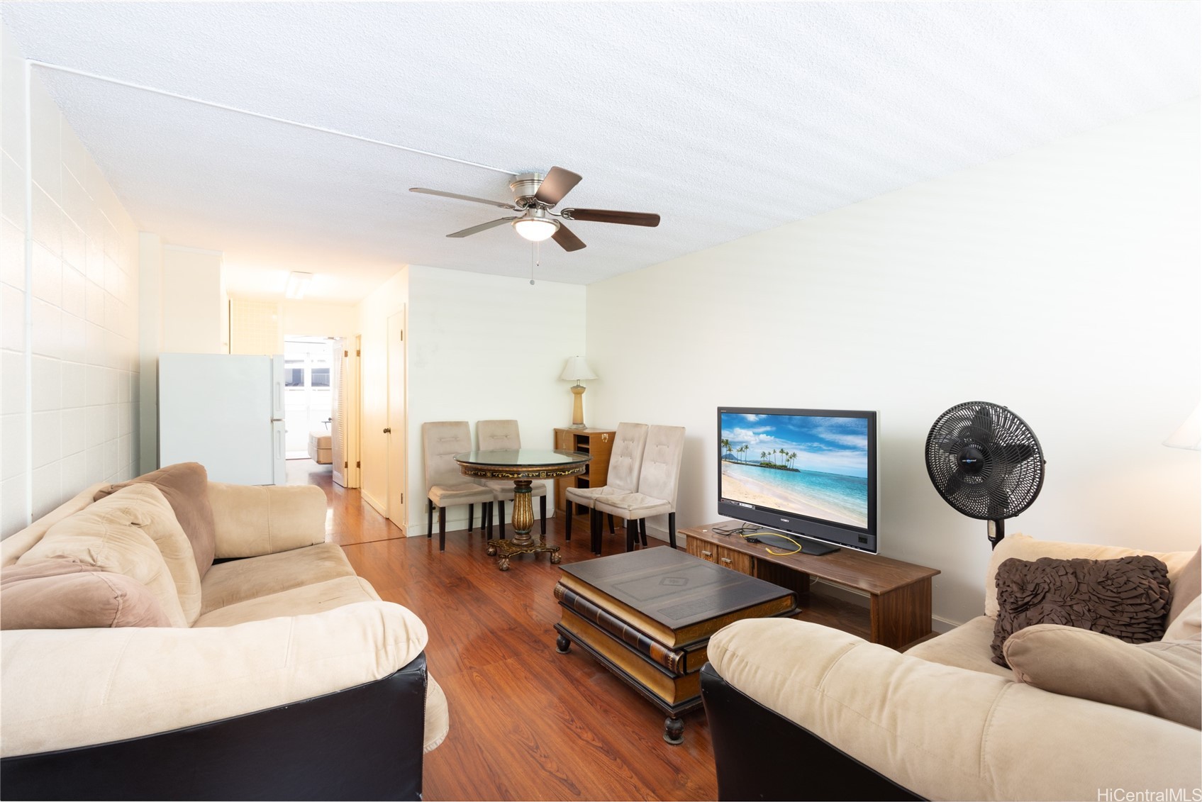 425 Ena Road 308C — photo