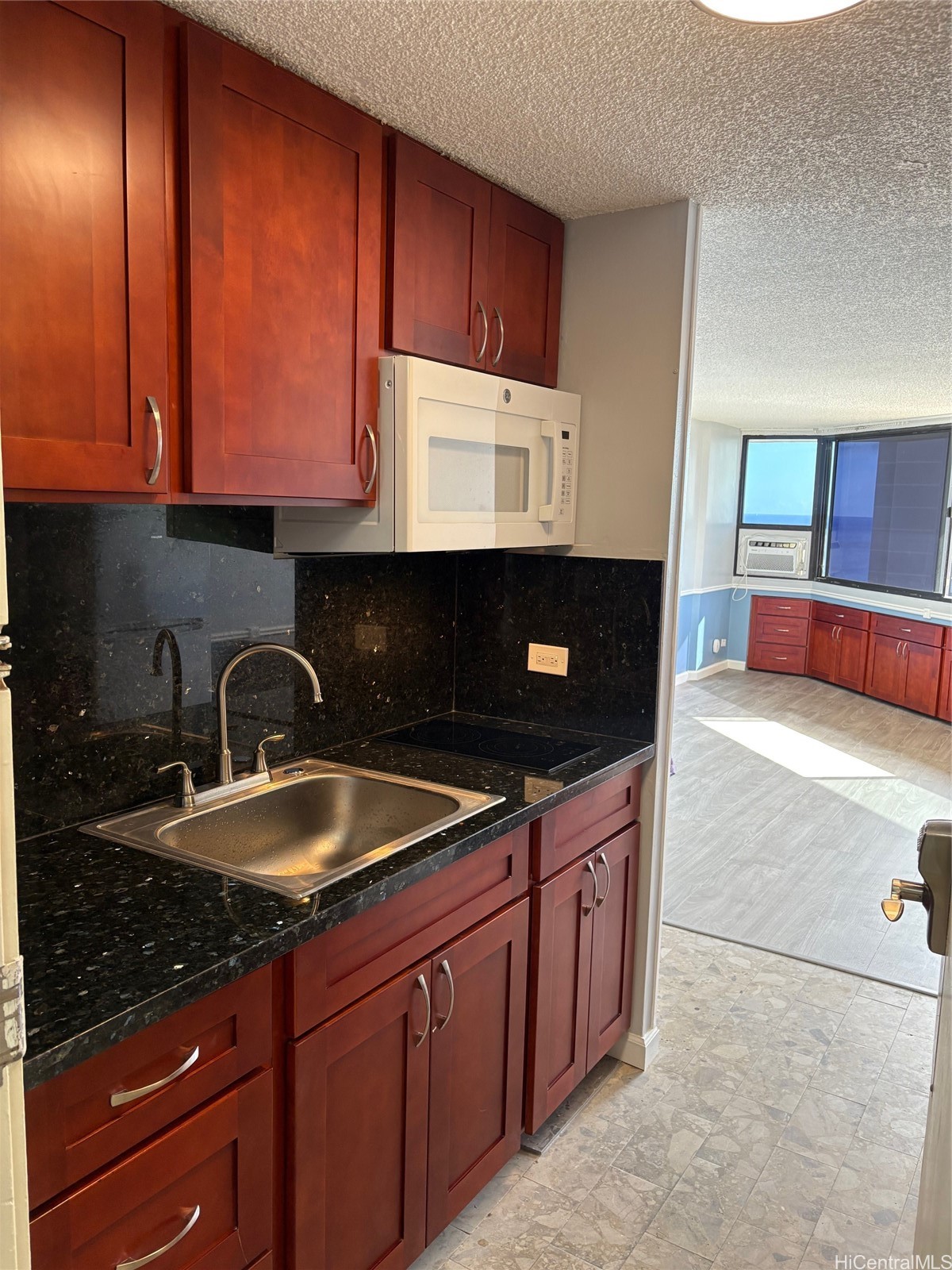1700 Ala Moana Boulevard 3202 — photo