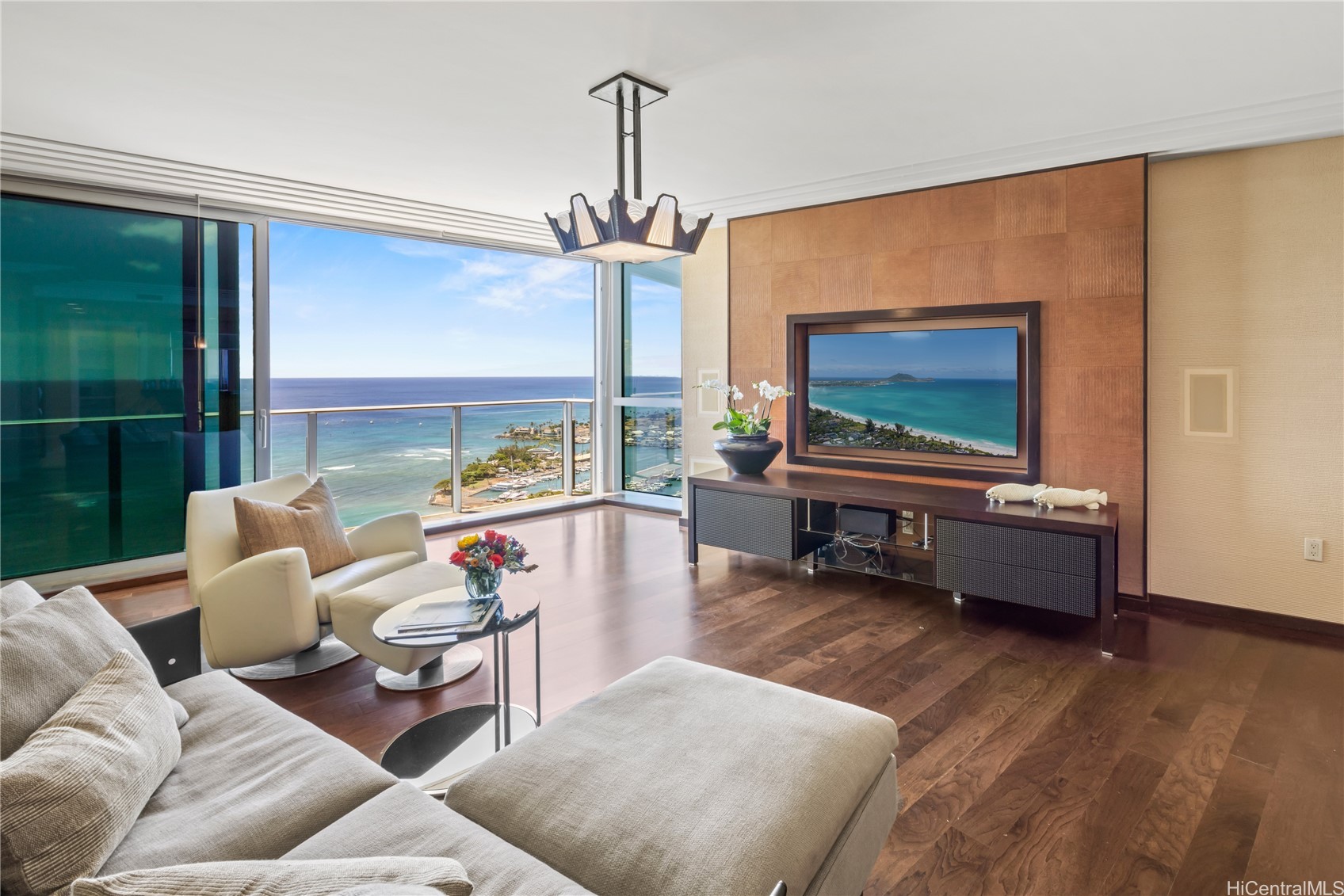 1288 Ala Moana Boulevard 37I — photo