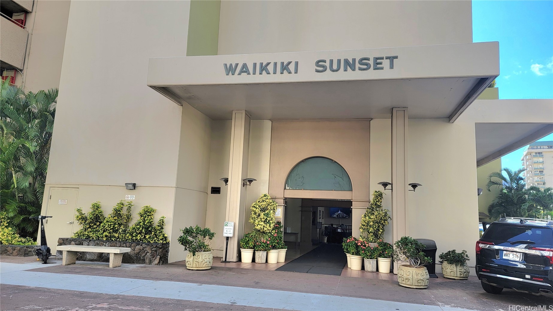 229 Paoakalani Avenue 1405(NUC) — photo