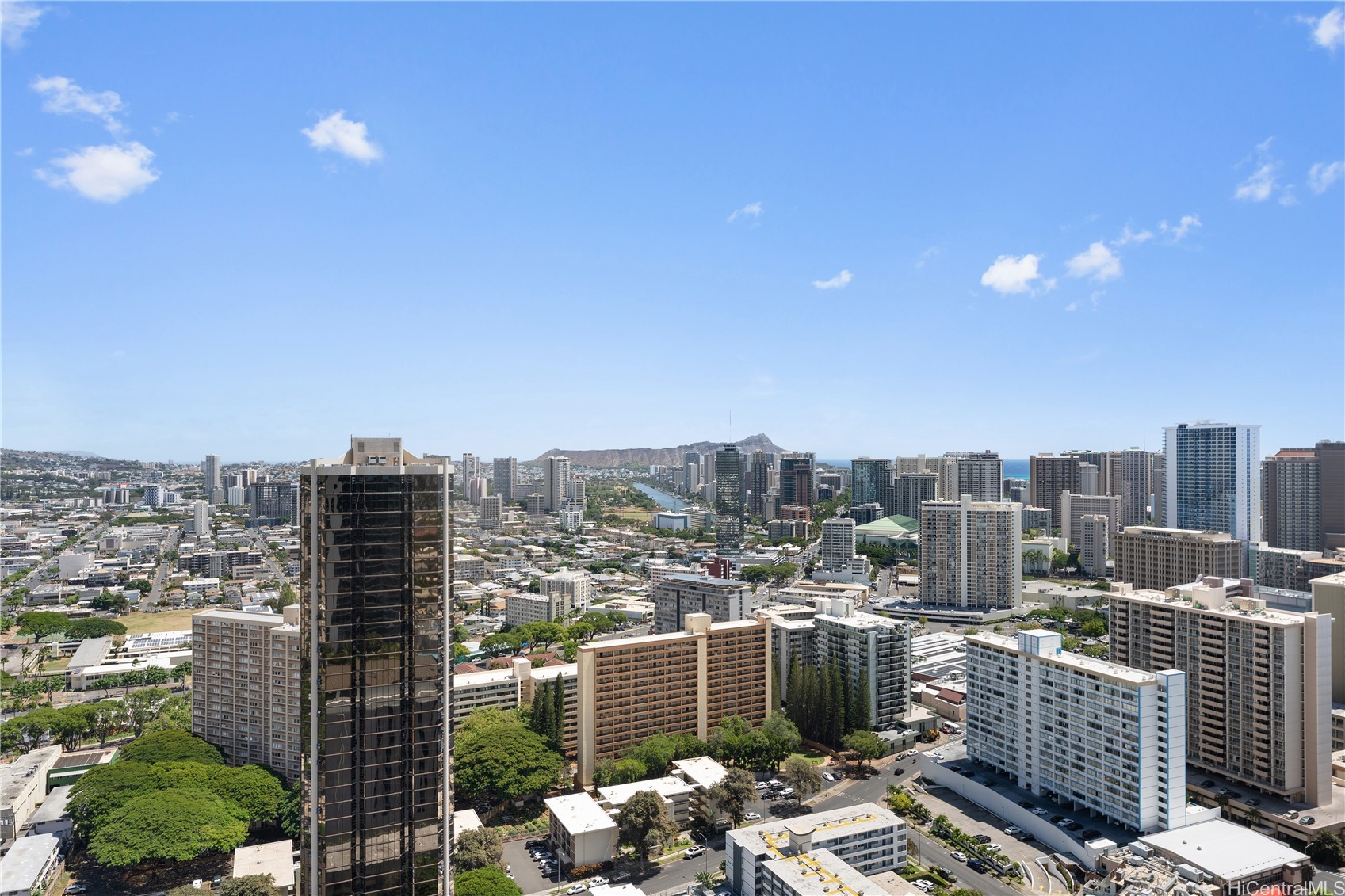 1515 Liona Street 3807 — photo