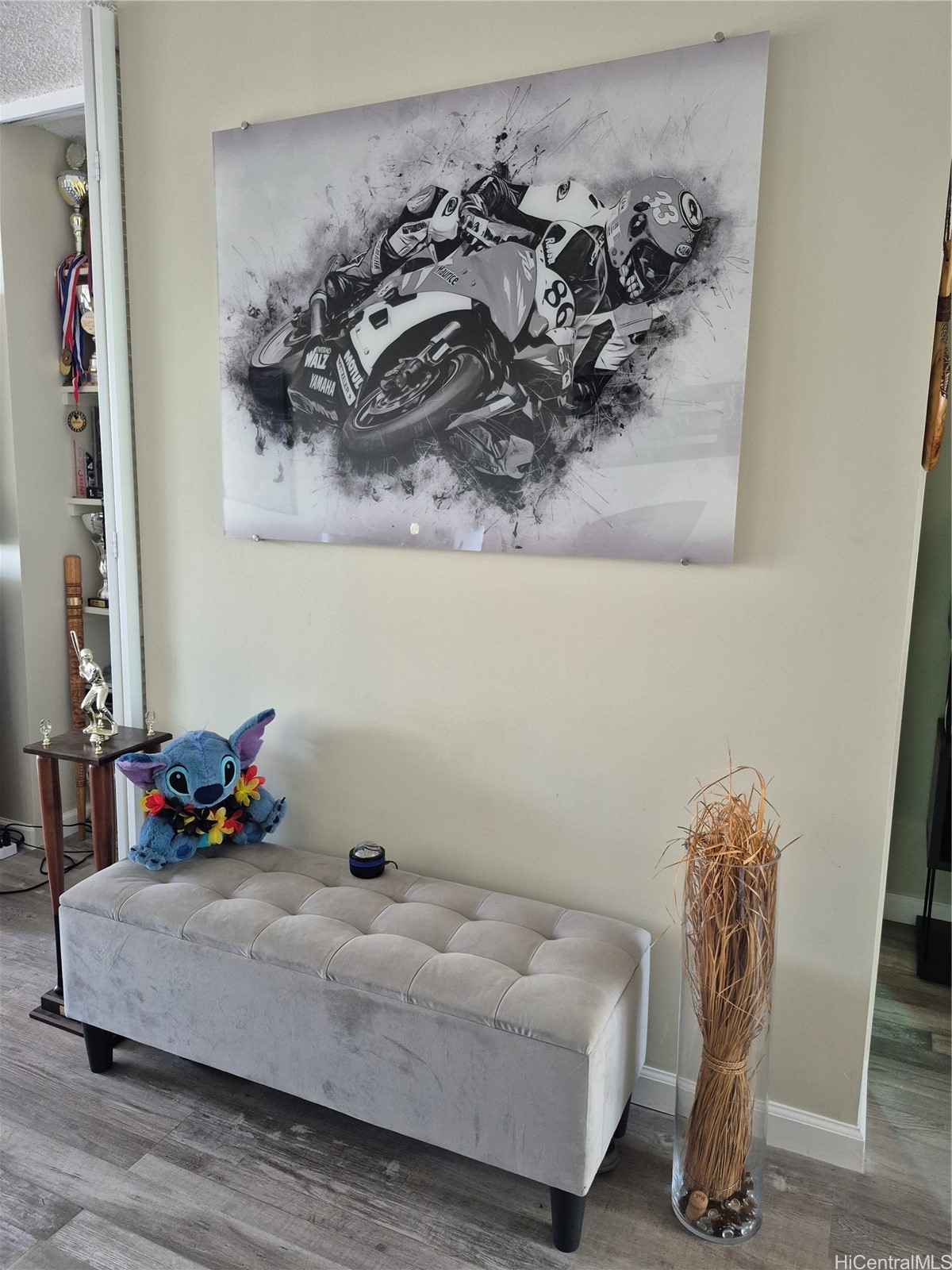 469 Ena Road 2810 — photo