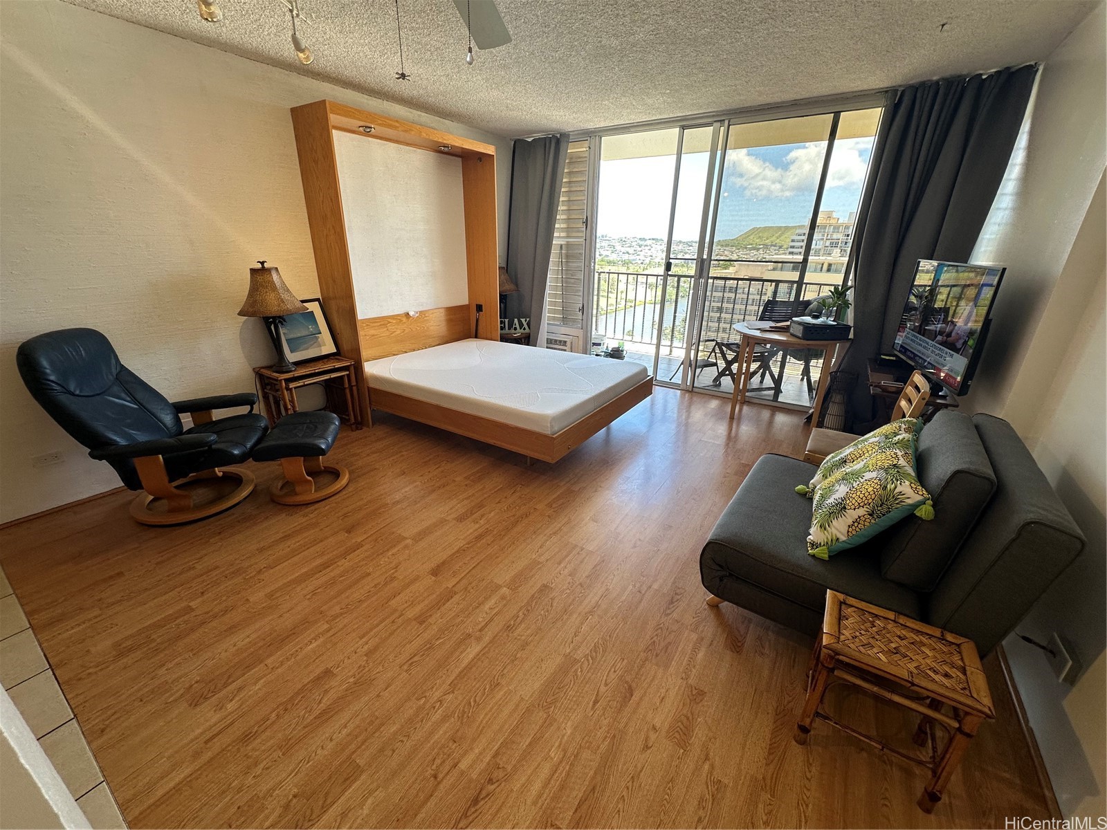 2345 Ala Wai Boulevard 1907 — photo
