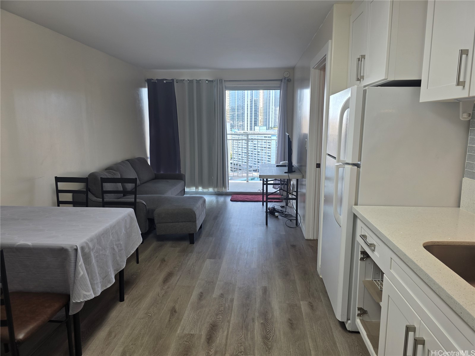1655 Makaloa Street 2204 — photo