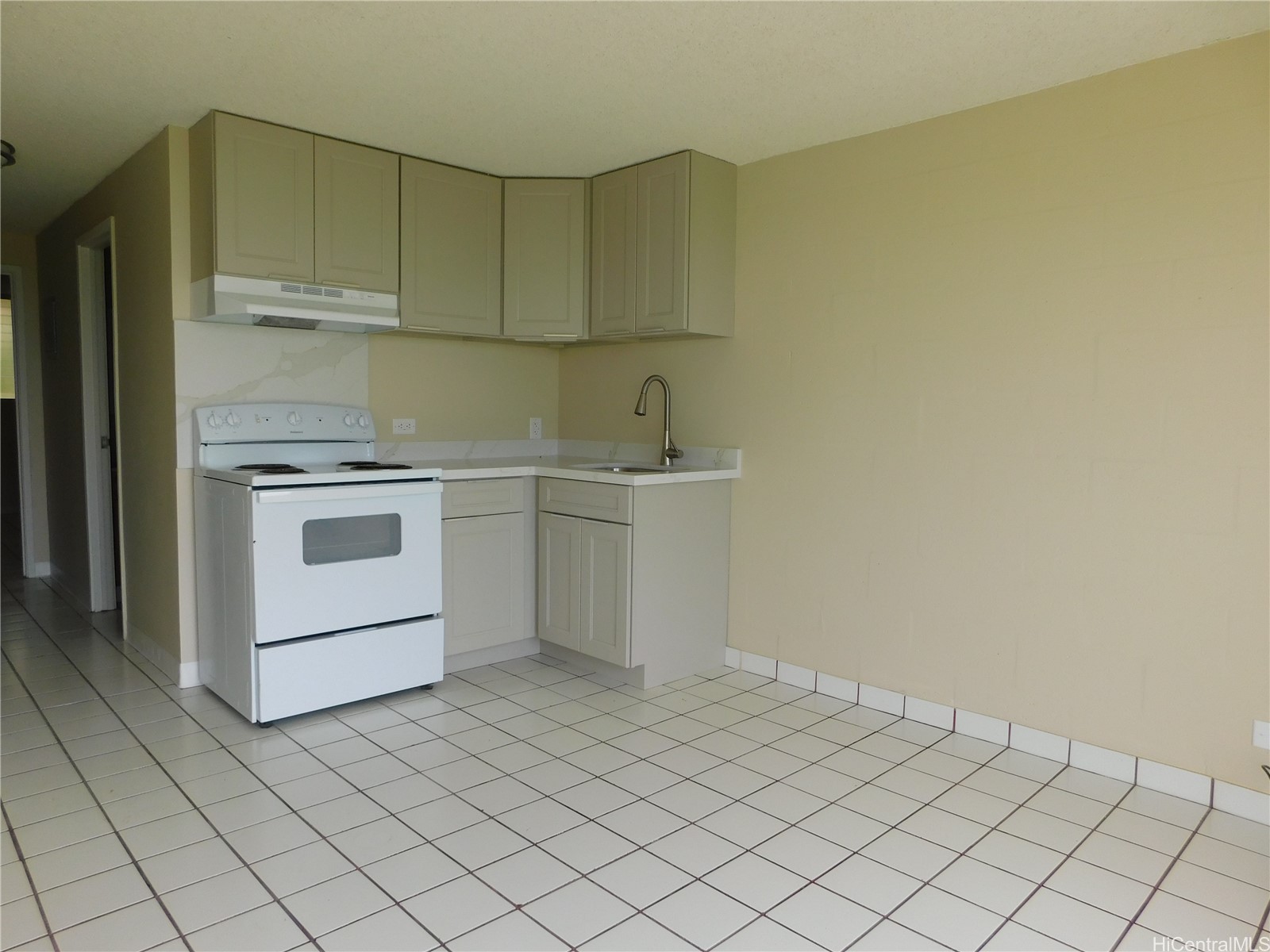 85-175 Farrington Highway a110 — photo