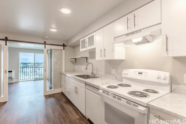 803 Waimanu Street 616 — photo