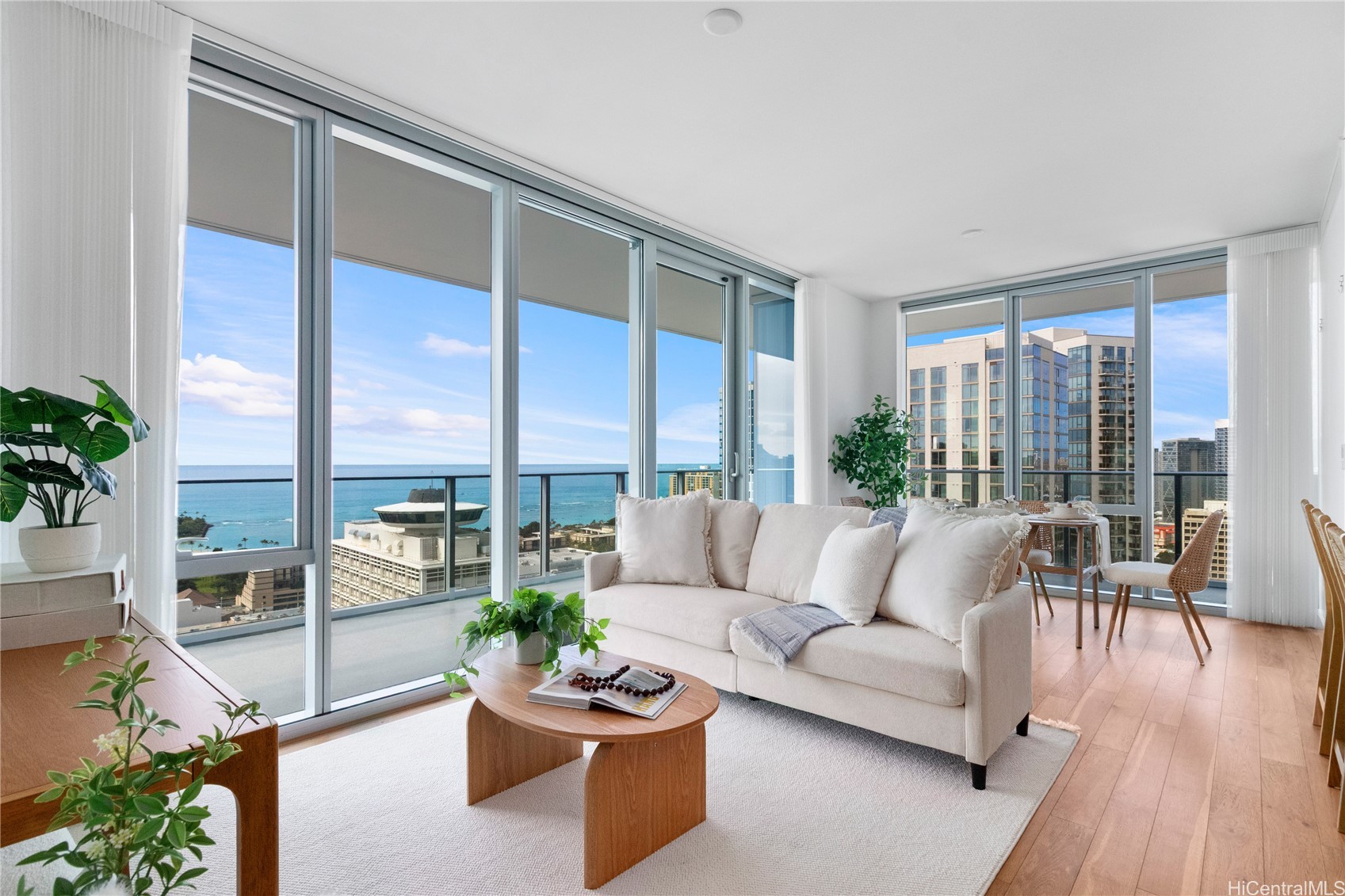 629 Keeaumoku Street Unit 3401 — photo