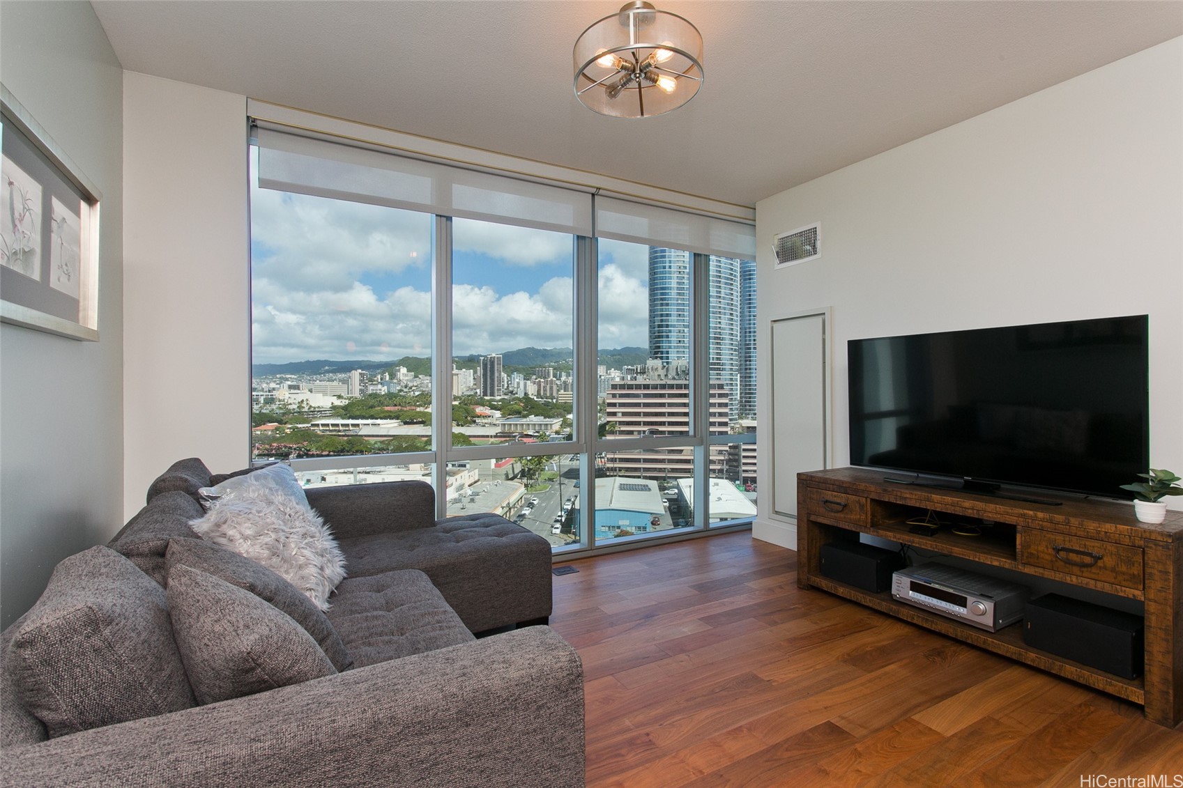 1189 Waimanu Street 1208 — photo