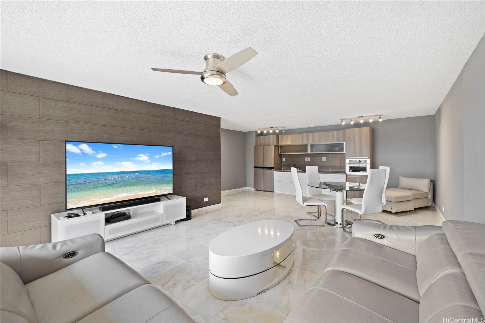 2240 Kuhio Avenue 3201 — photo