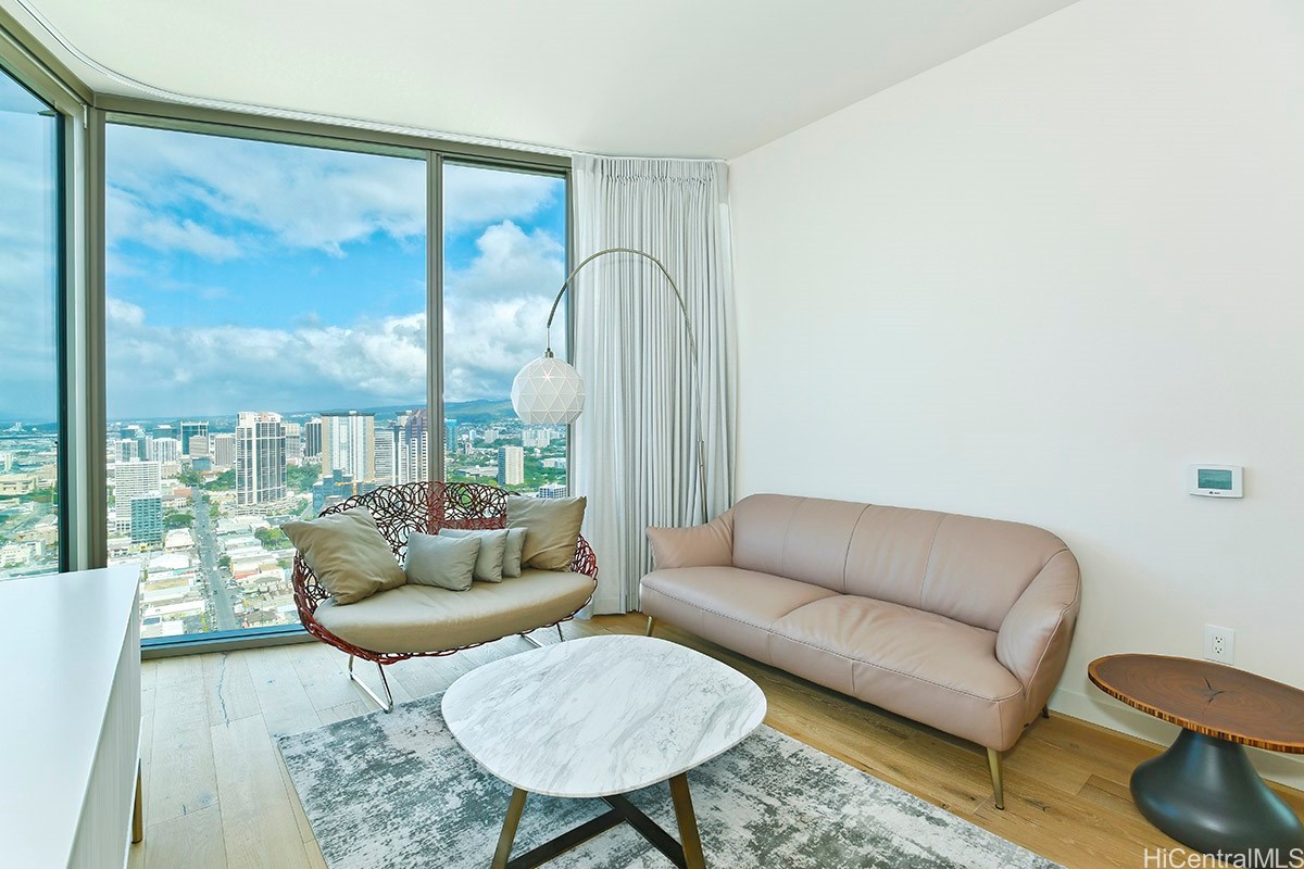 1001 Queen Street Ph3915 — photo