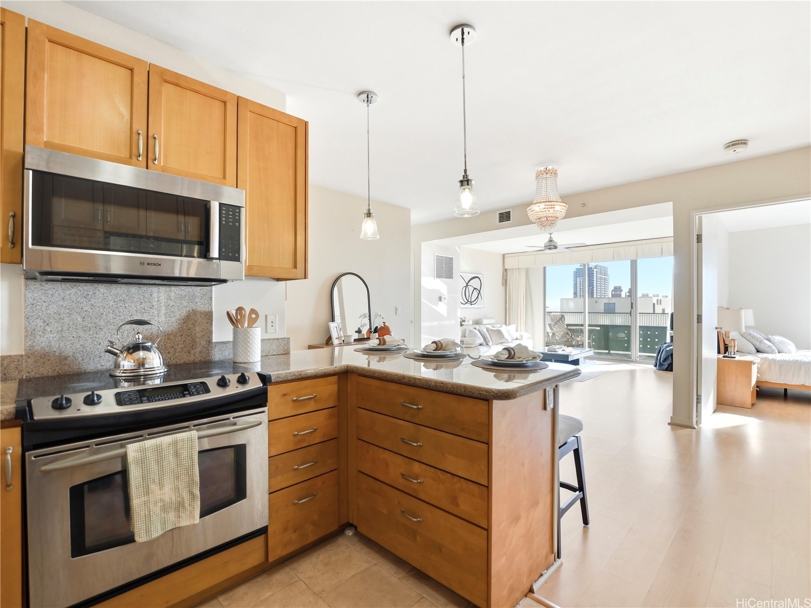 421 Olohana Street 2103 — photo