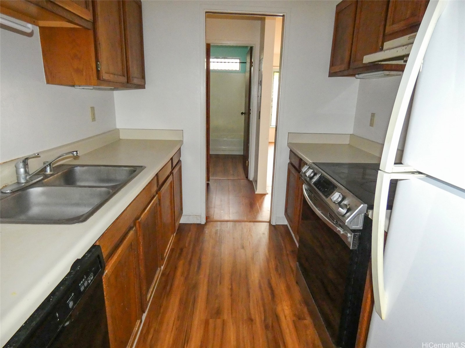 46-63 Emepela Place U206 — photo