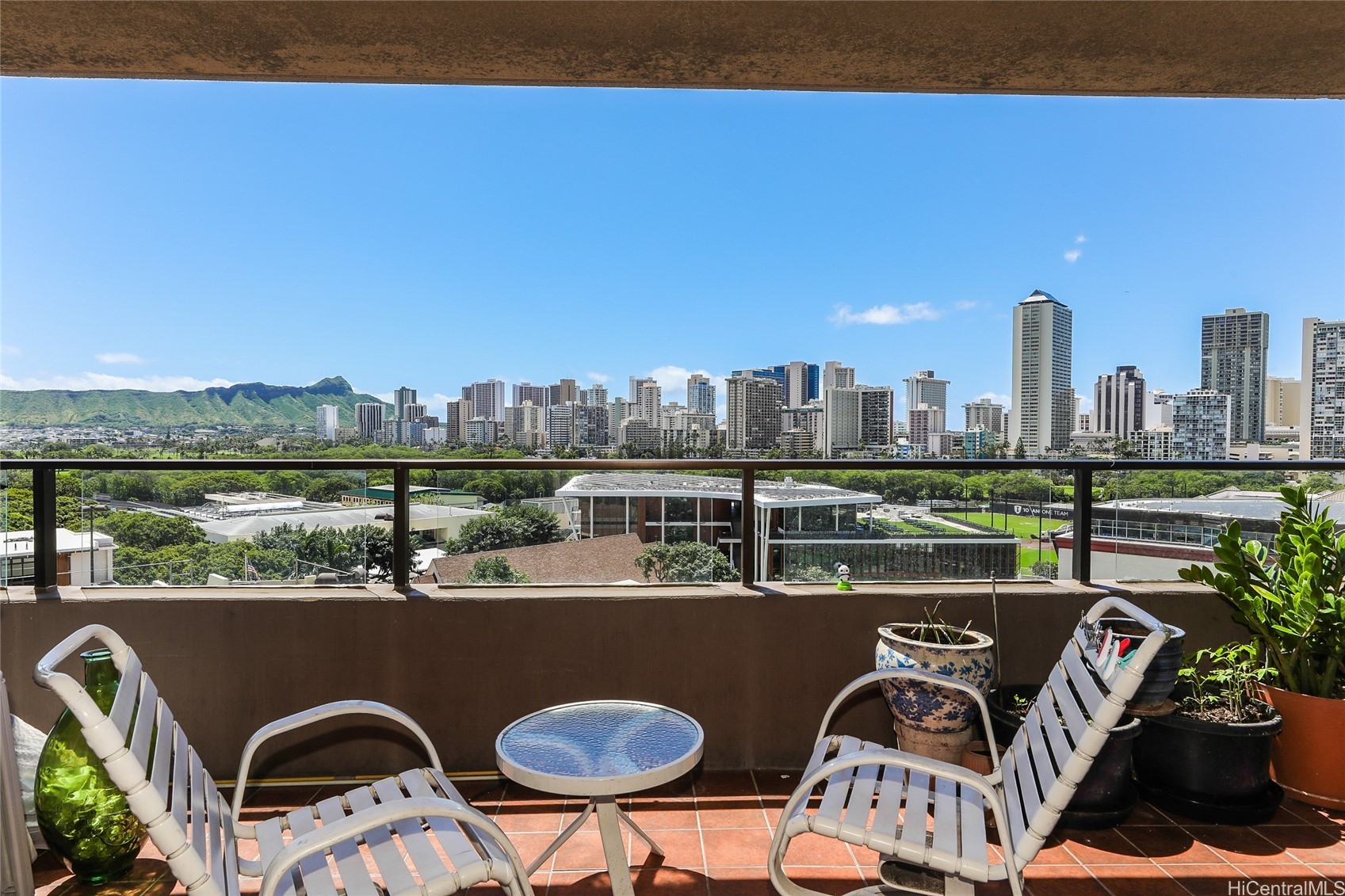 583 Kamoku Street Dh1001 — photo