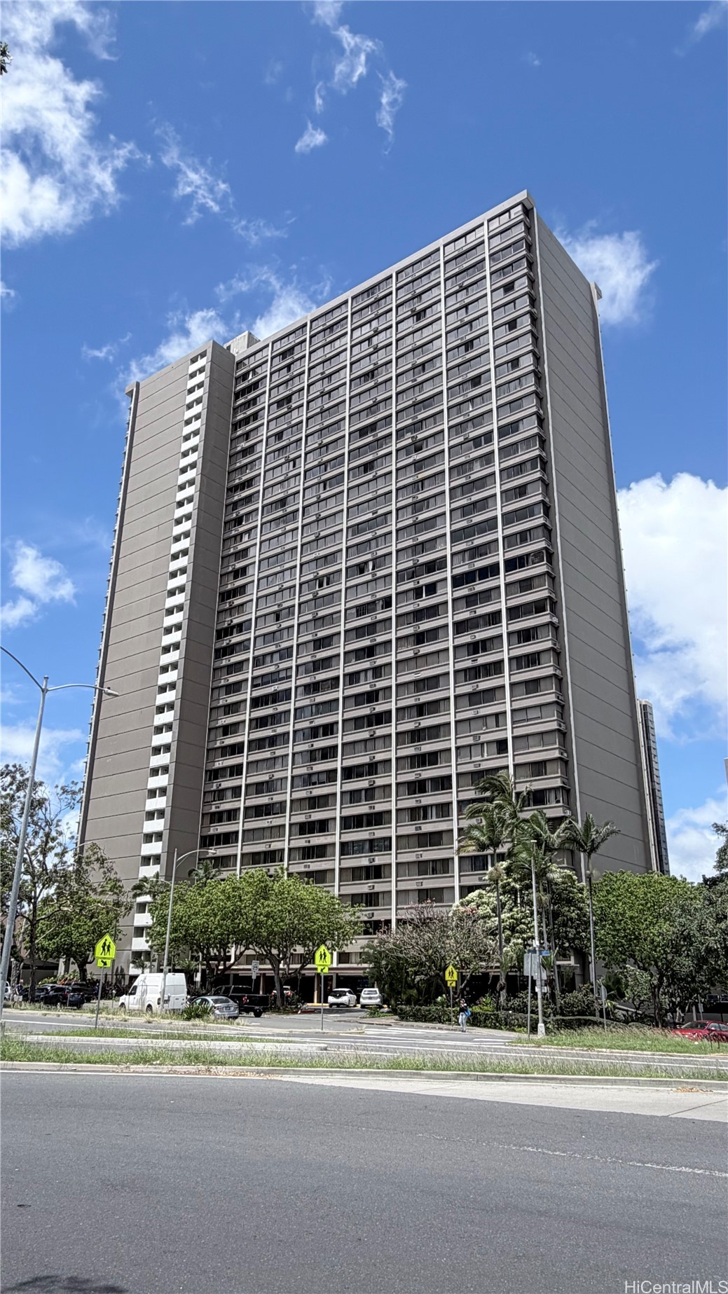 55 S Kukui Street D208 — photo