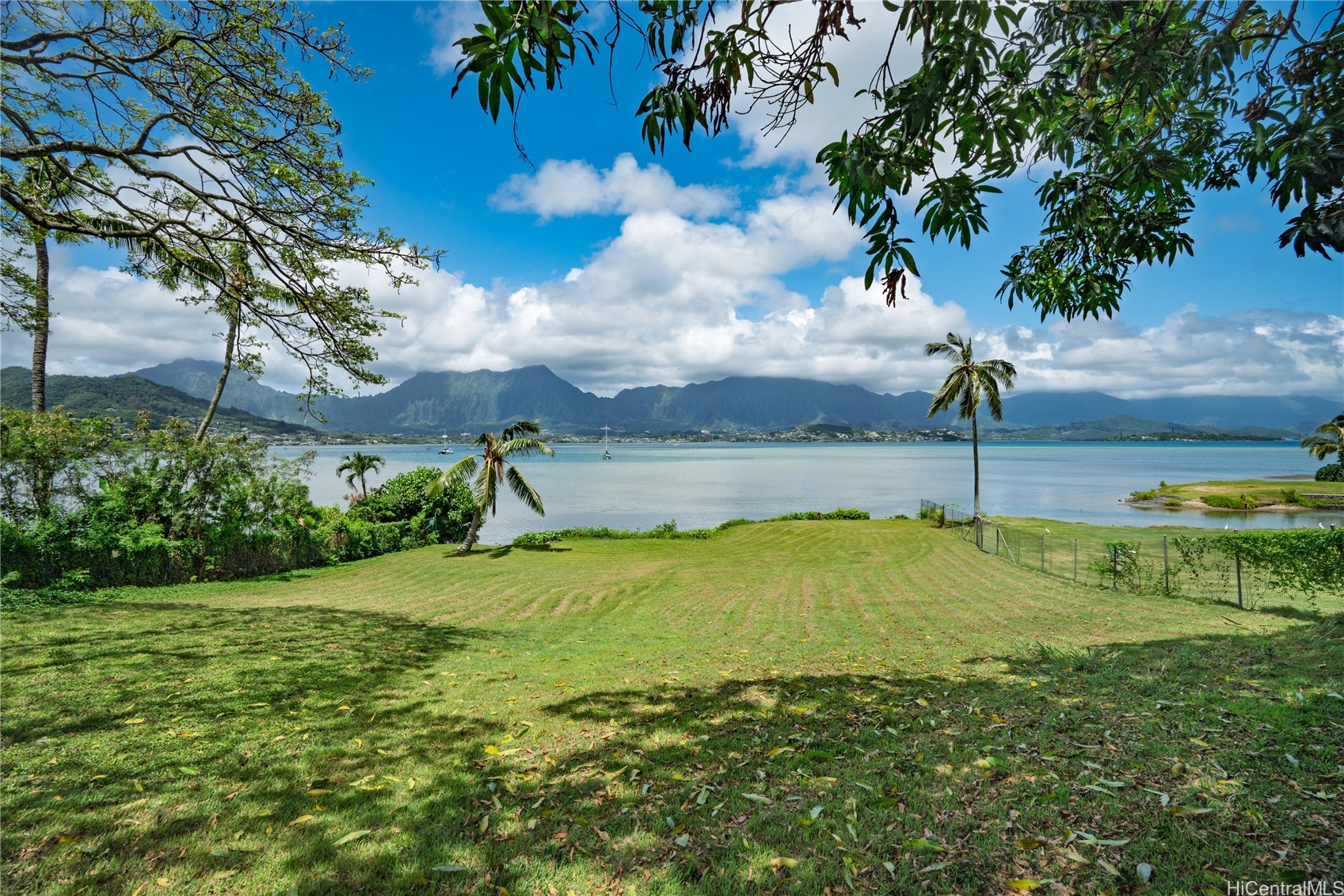 44-375 Kaneohe Bay Drive — photo
