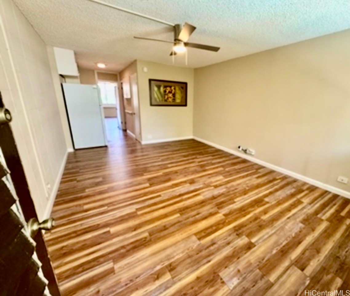 425 Ena Road 302B — photo
