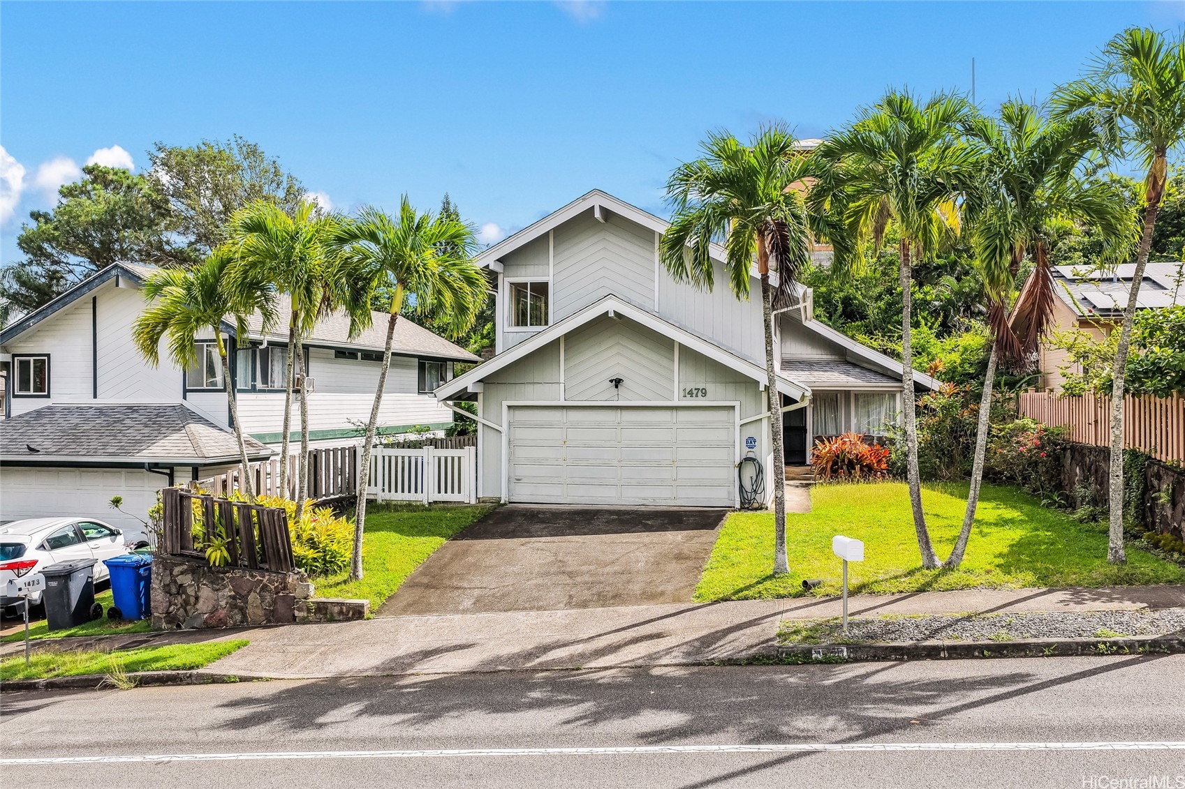 1479 Kanapuu Drive — photo