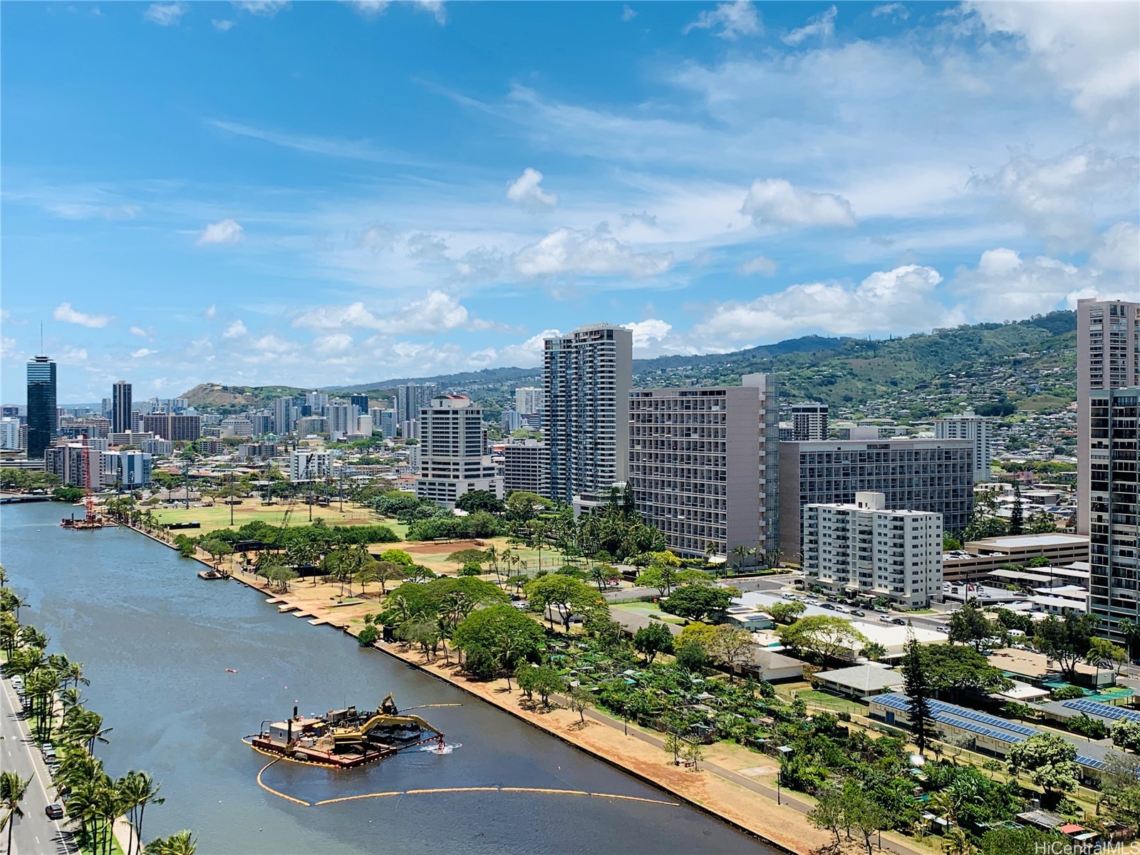 2211 Ala Wai Boulevard 2504 — photo