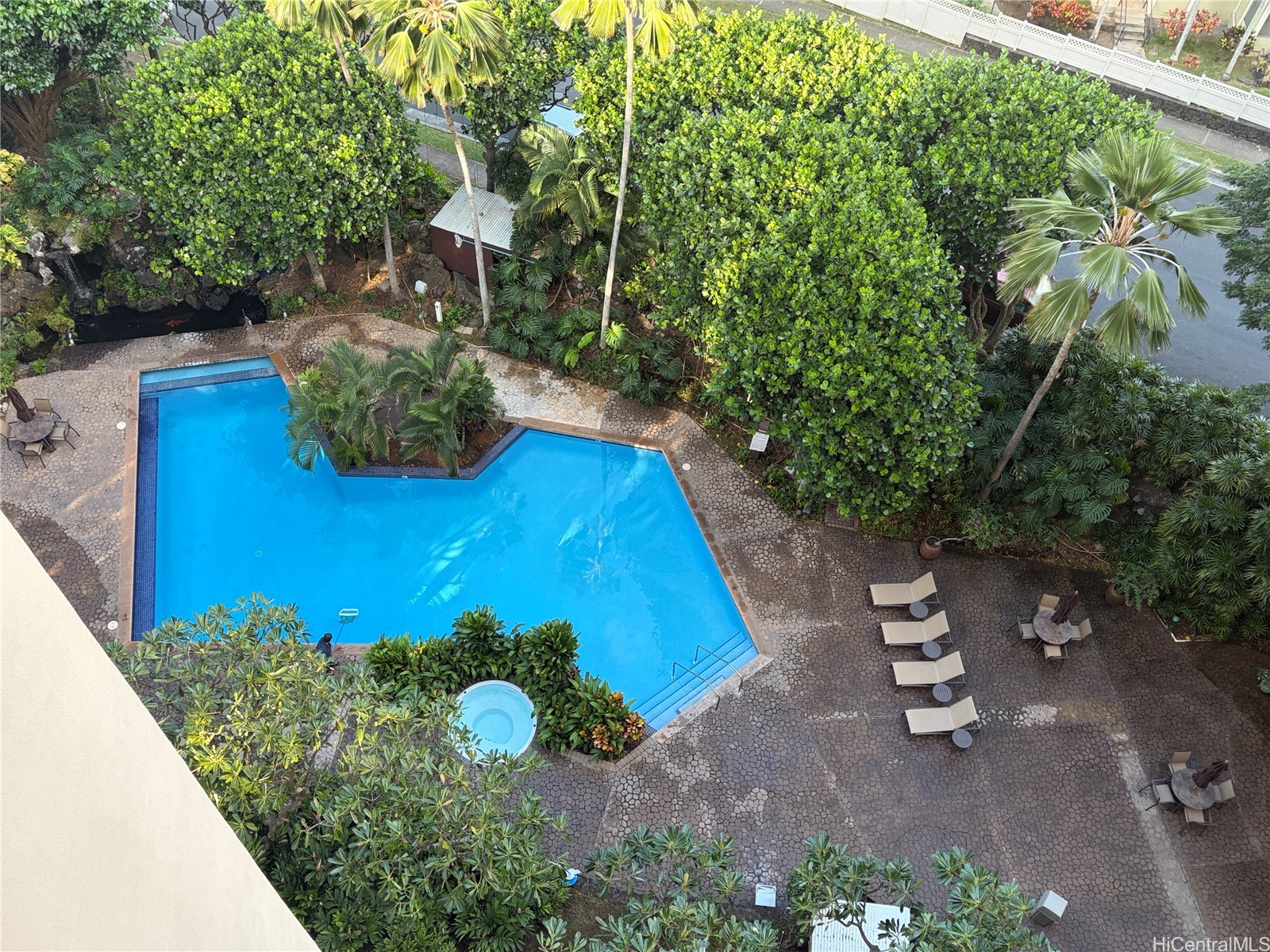 555 Hahaione Street 9a — photo