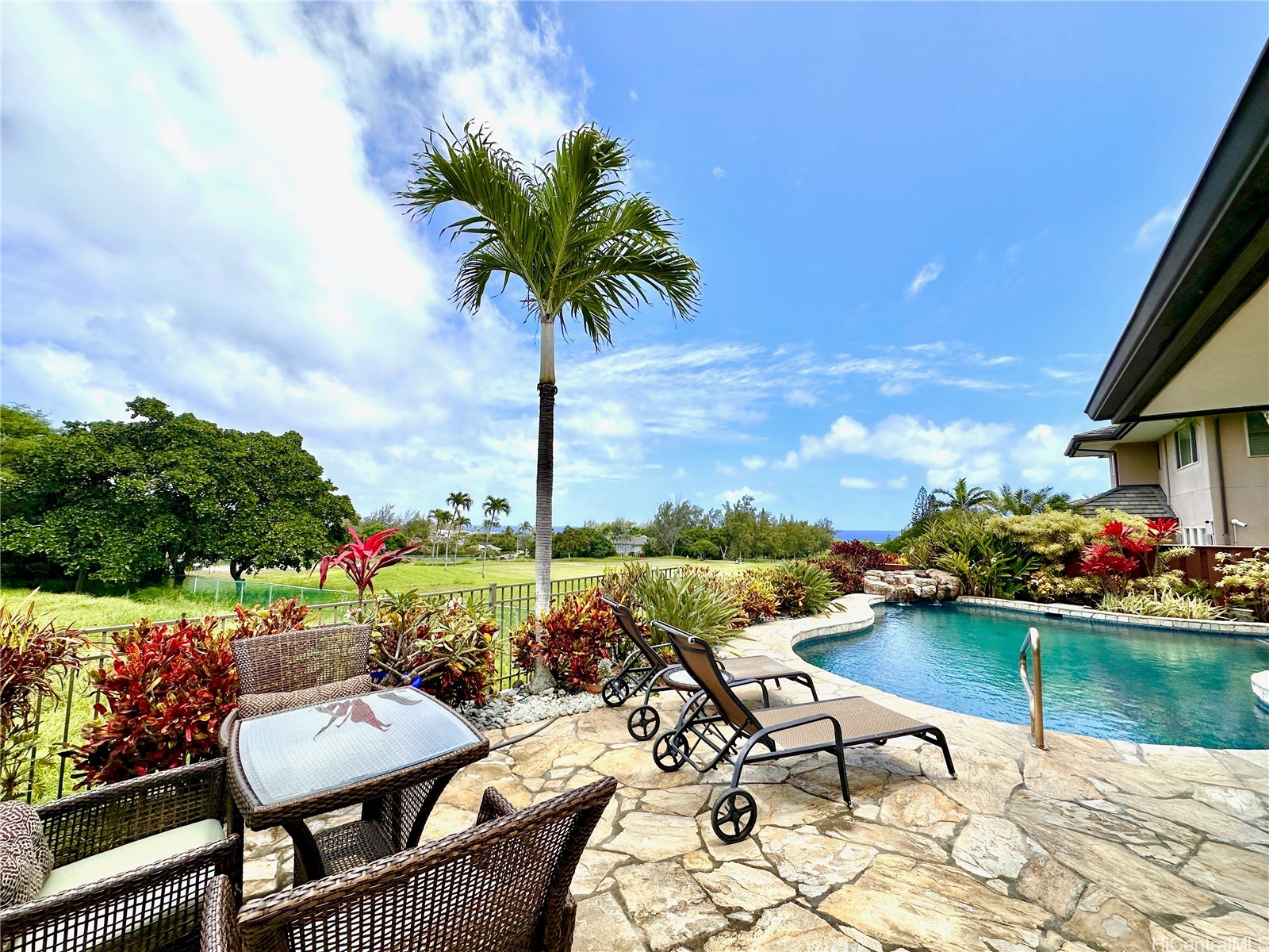 1047 Koko Kai Place — photo