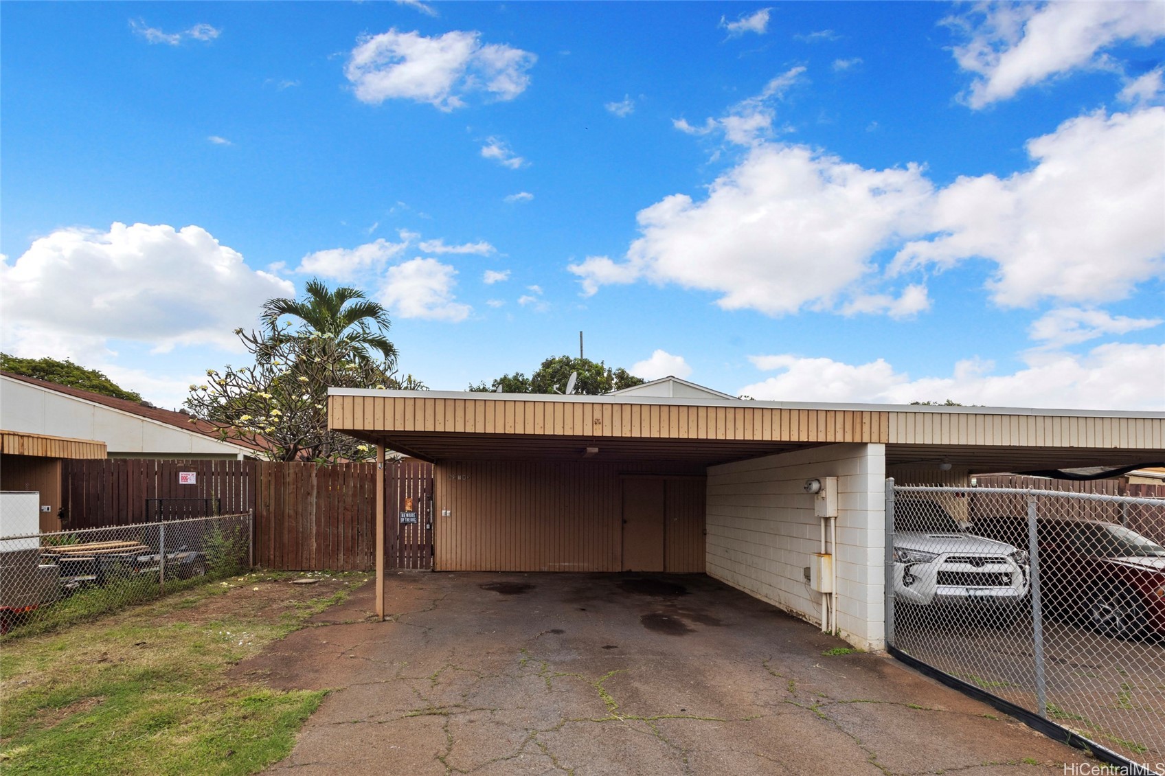 85-105 Ala Akau Street J — photo