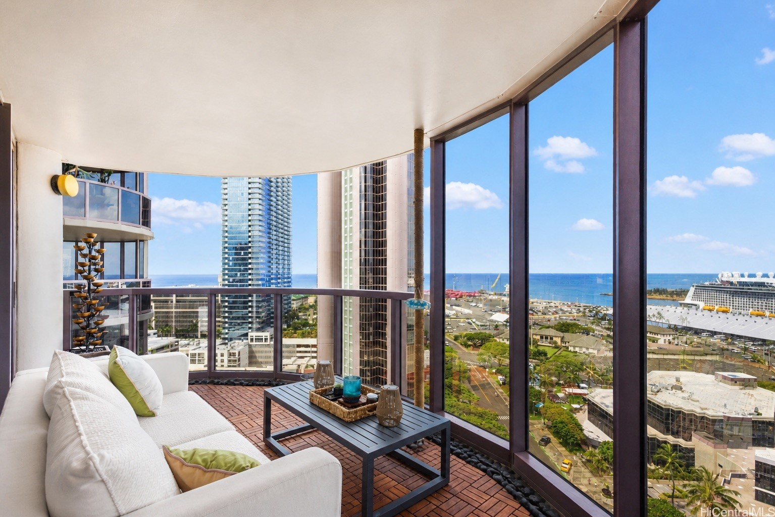 425 South Street 2103 — photo