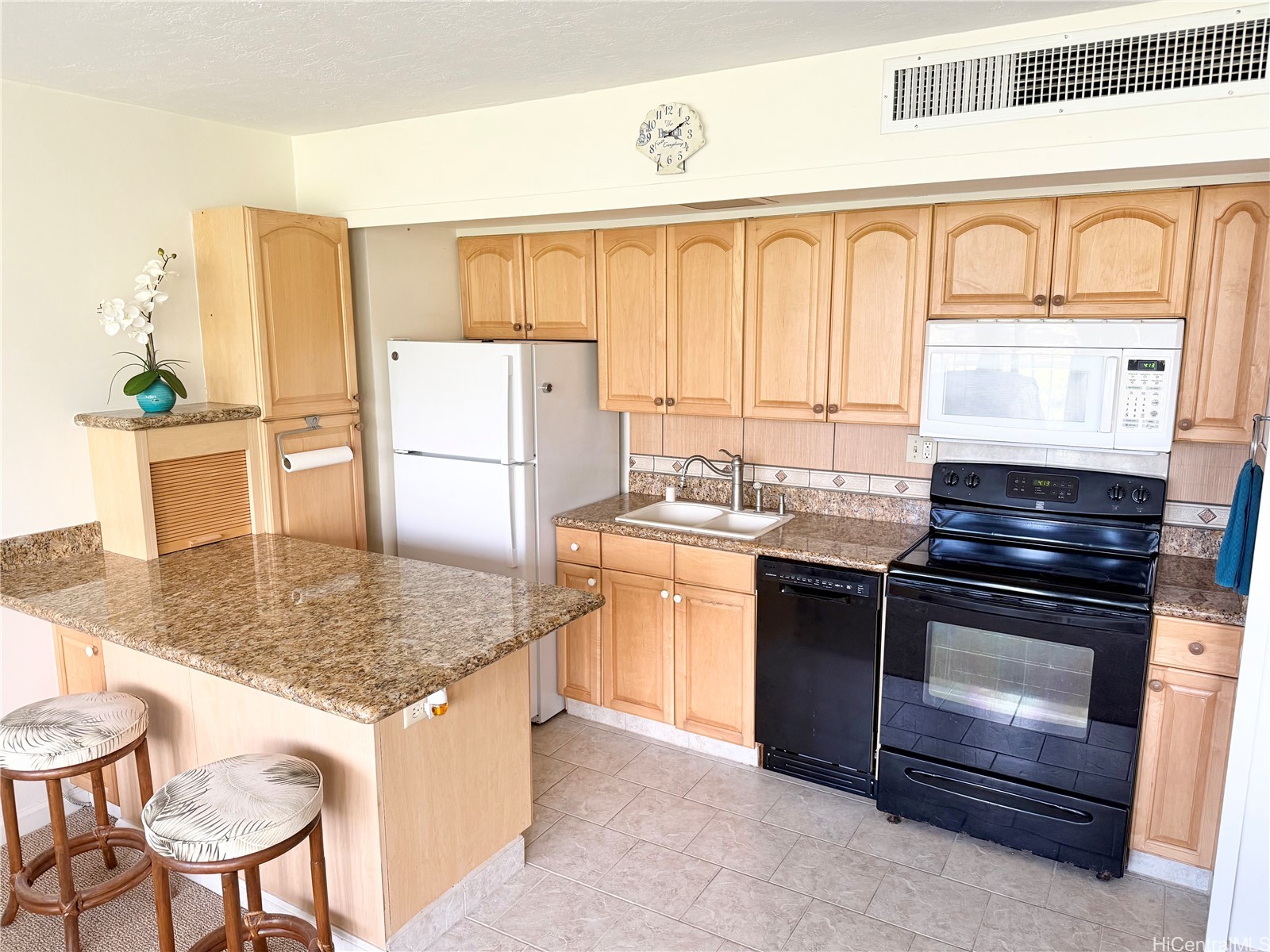 84-740 Kili Drive 724 — photo
