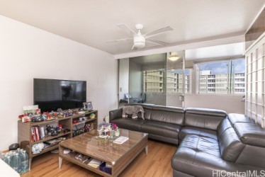 1423 Emerson Street 214 — photo
