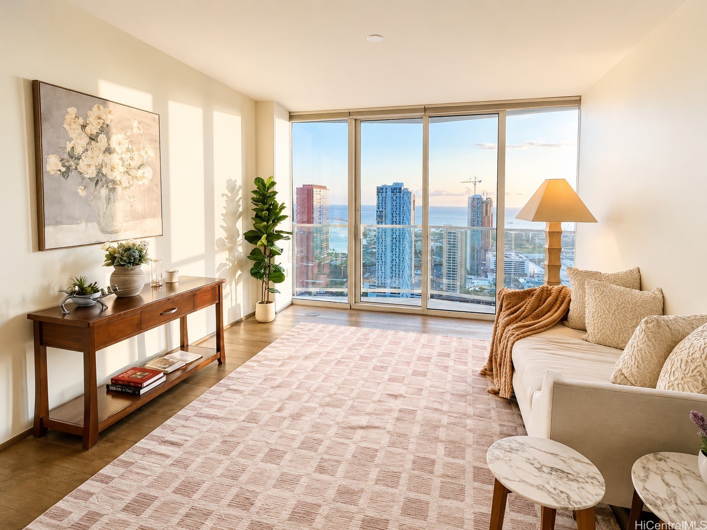 888 Kapiolani Boulevard 3907 — photo