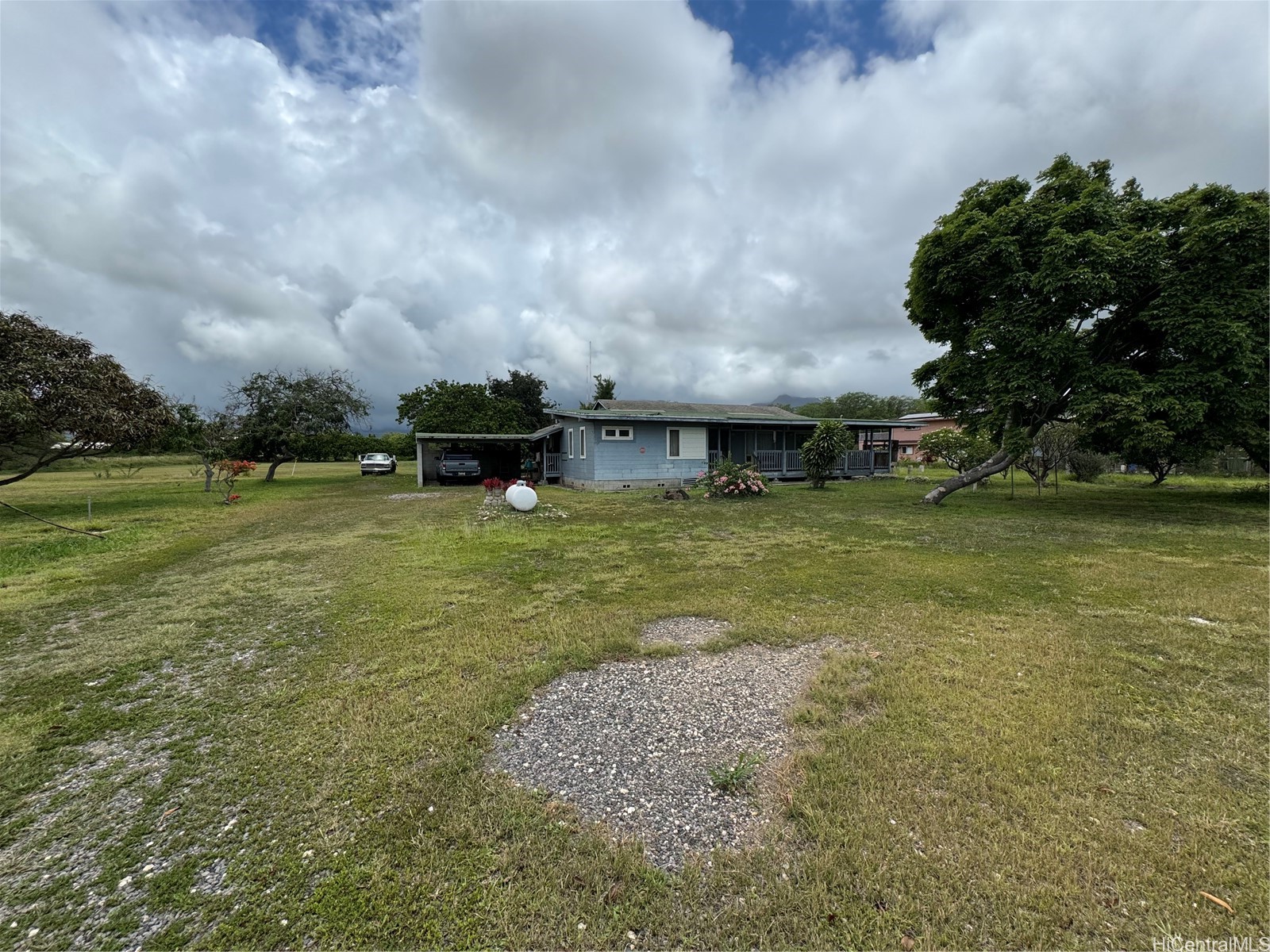 87-250 Kulaaupuni Street — photo