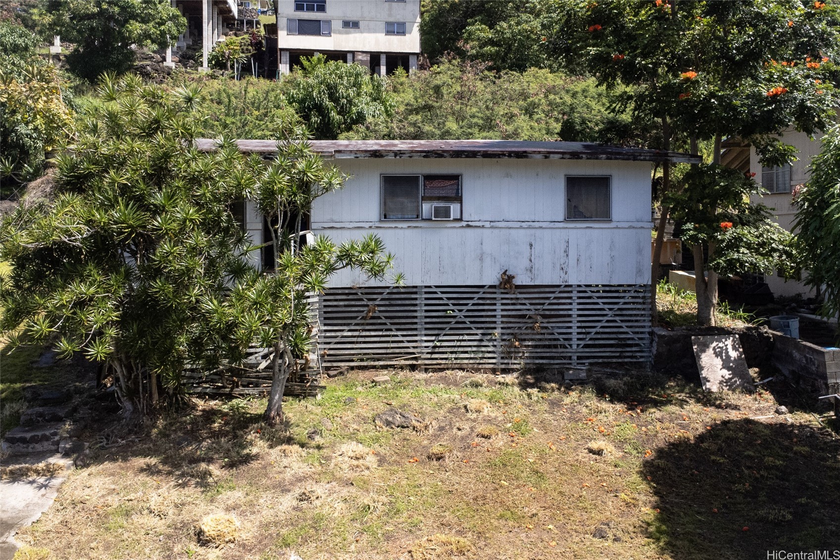 756 Iaukea Street — photo
