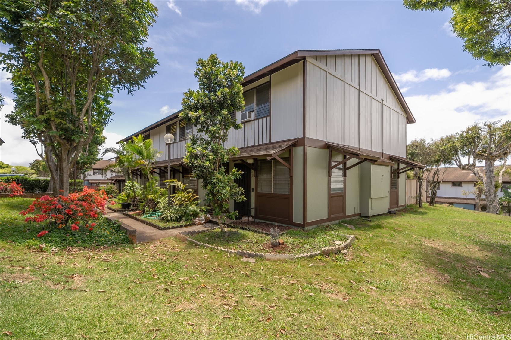 94-1446 Lanikuhana Avenue 405 — photo