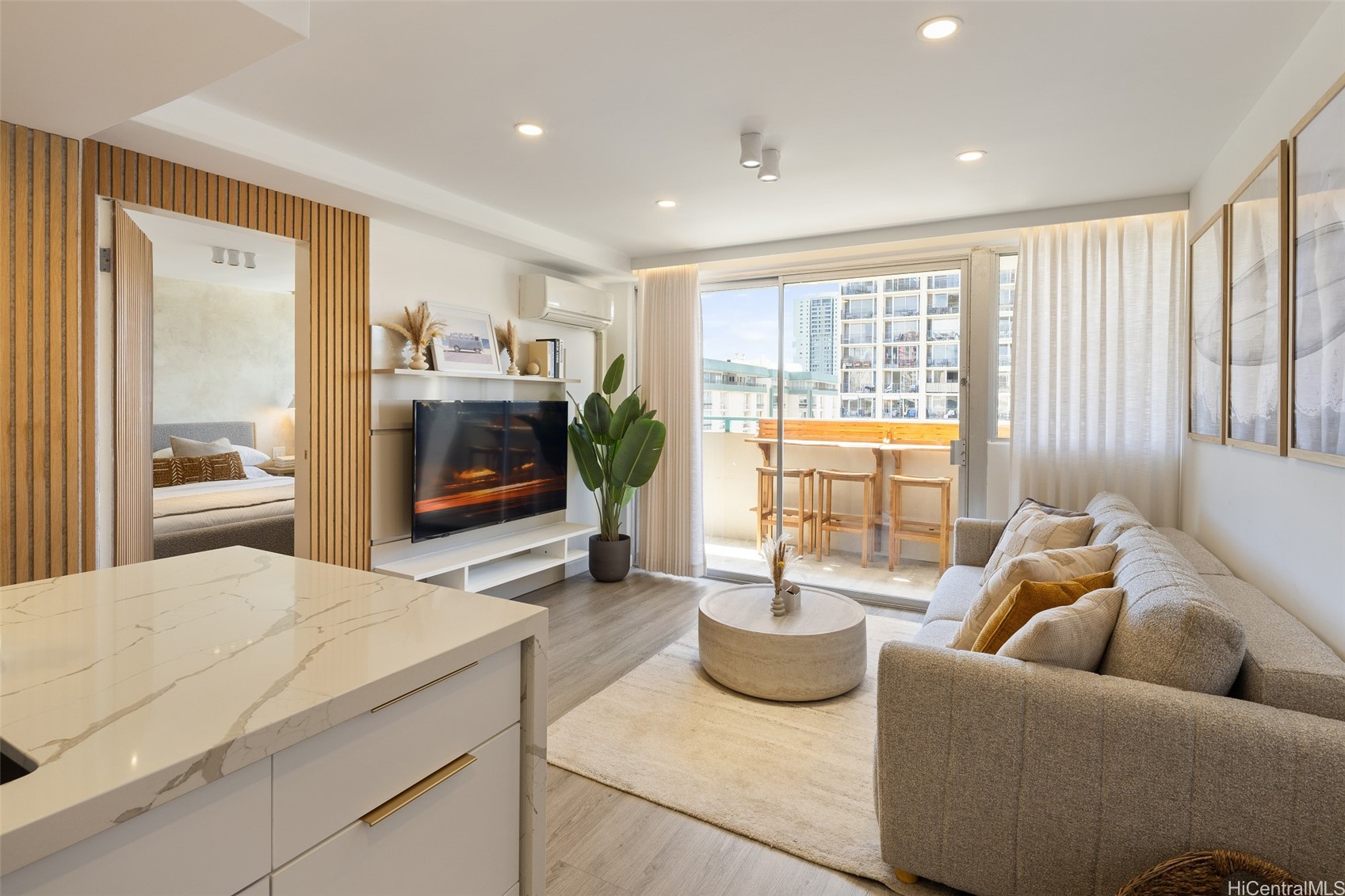 444 Kanekapolei Street Ph-F (1605) — photo