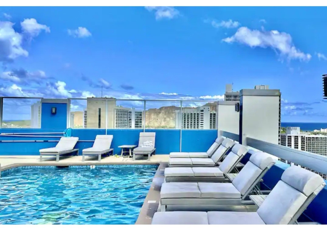 2427 Kuhio Avenue 2404 — photo