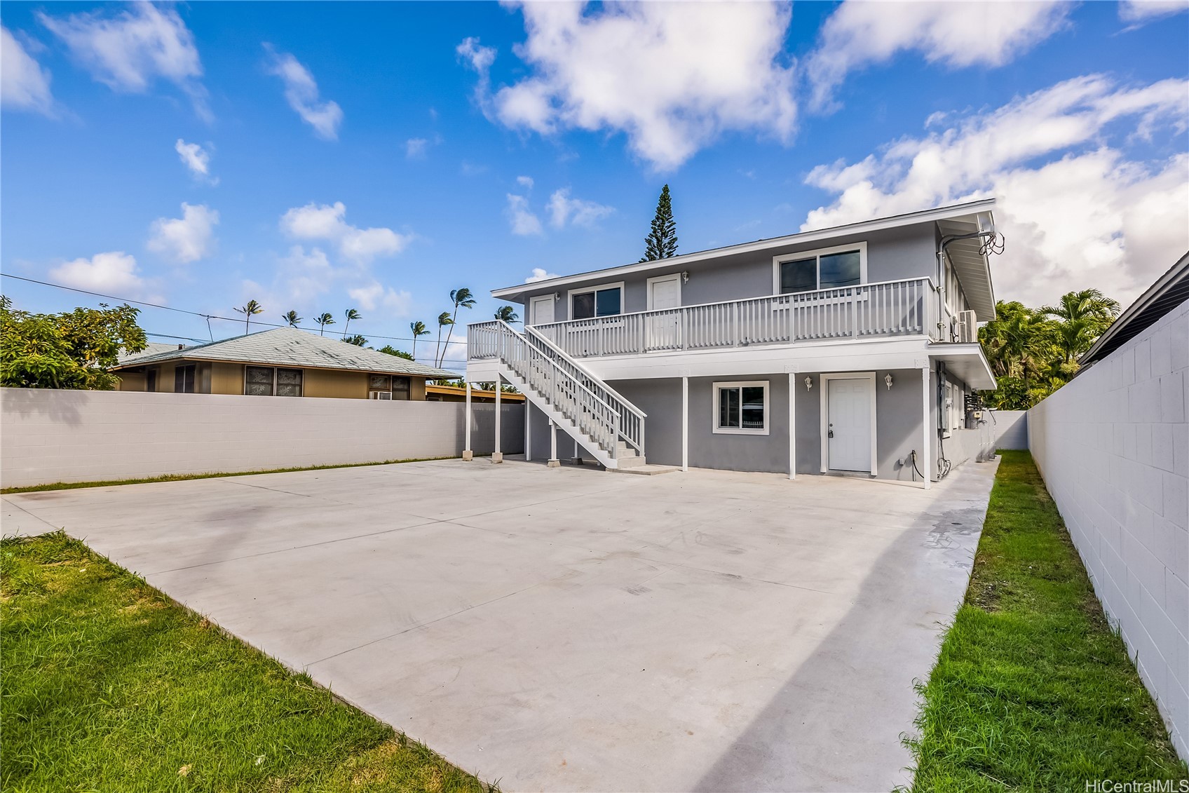 609 Olomana Street — photo