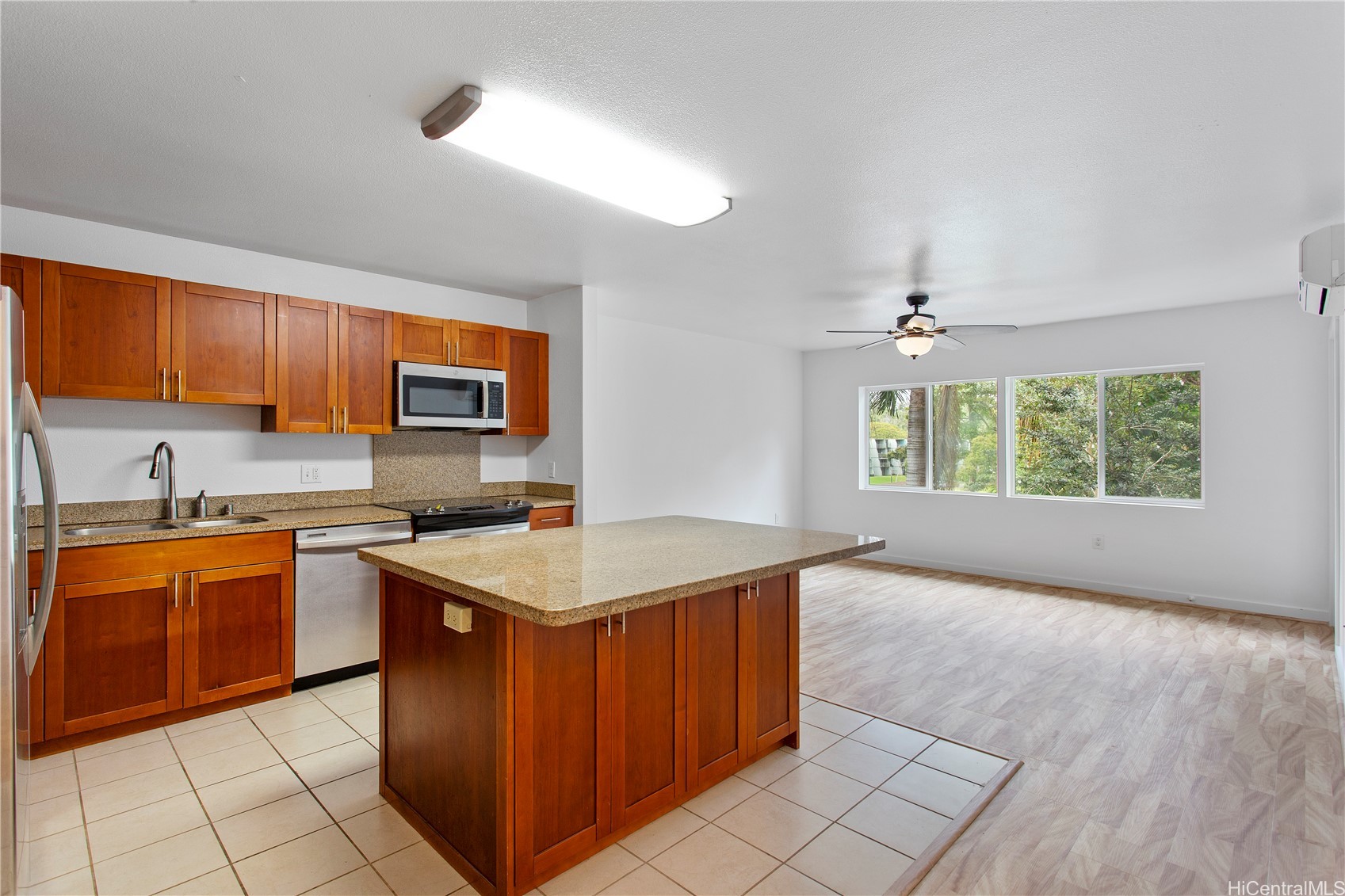 95-060 Waikalani Drive a301 — photo