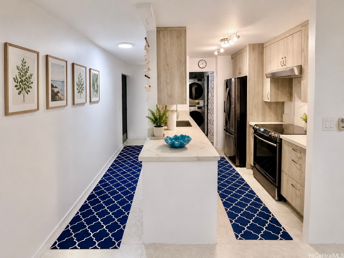 2233 Ala Wai Boulevard 12C — photo