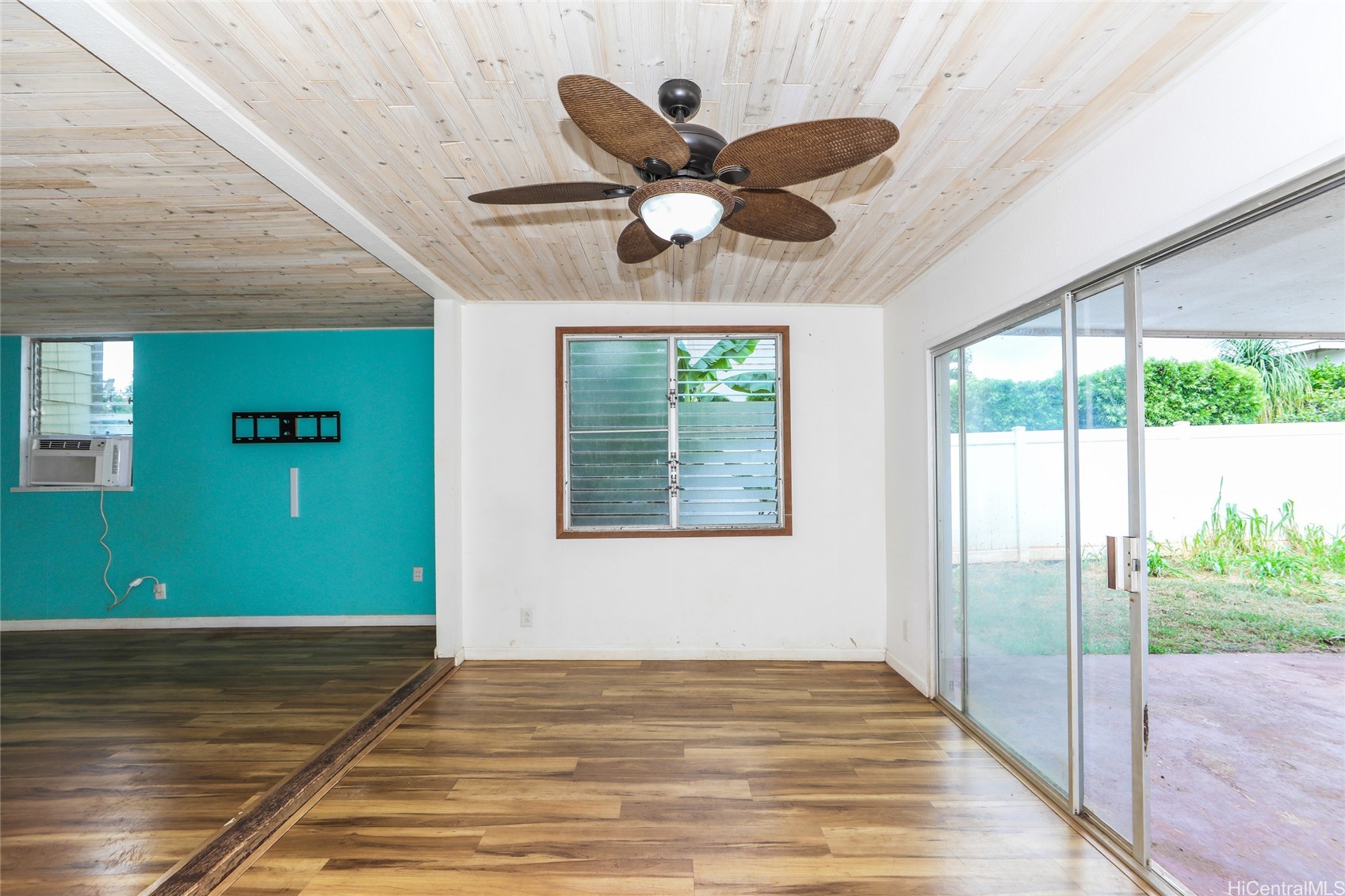 Home in Mililani, HI 96789 — photo 2
