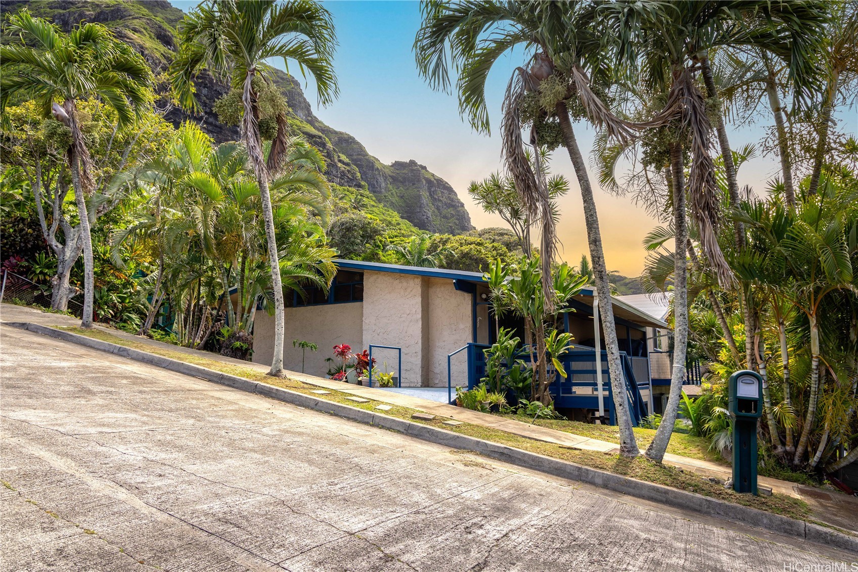 51-015 Lau Place — photo