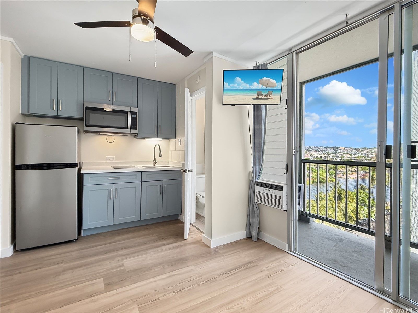 2509 Ala Wai Boulevard 902 — photo